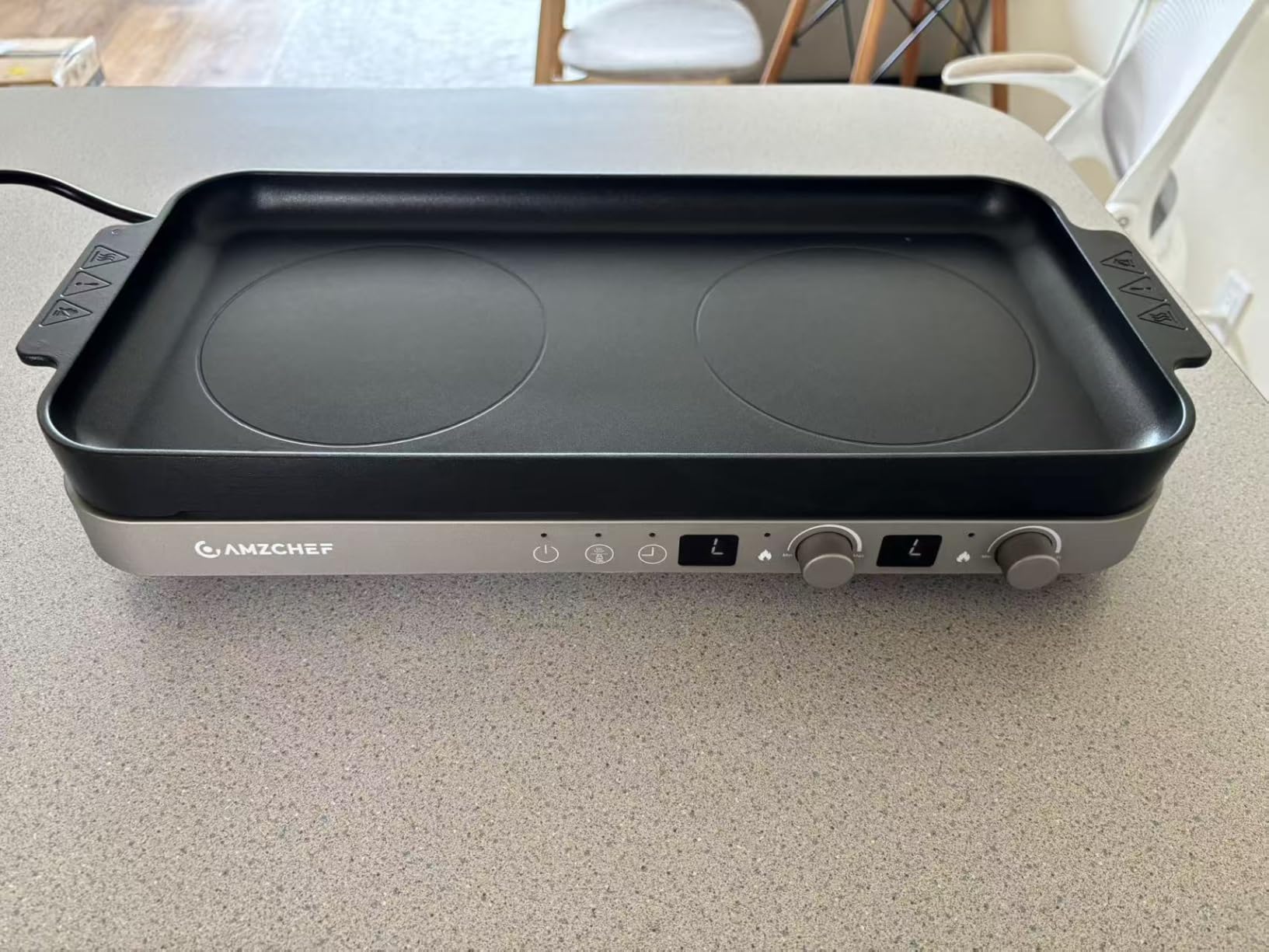 AMZCHEF Double Induction Cooktop with Removable Griddle Pan Non-stick, 1800W 2 burner Portable Induction Stove With Sensor Touch 9 Power Levels, 99 Min Timer, Iron Grey customer photo 1