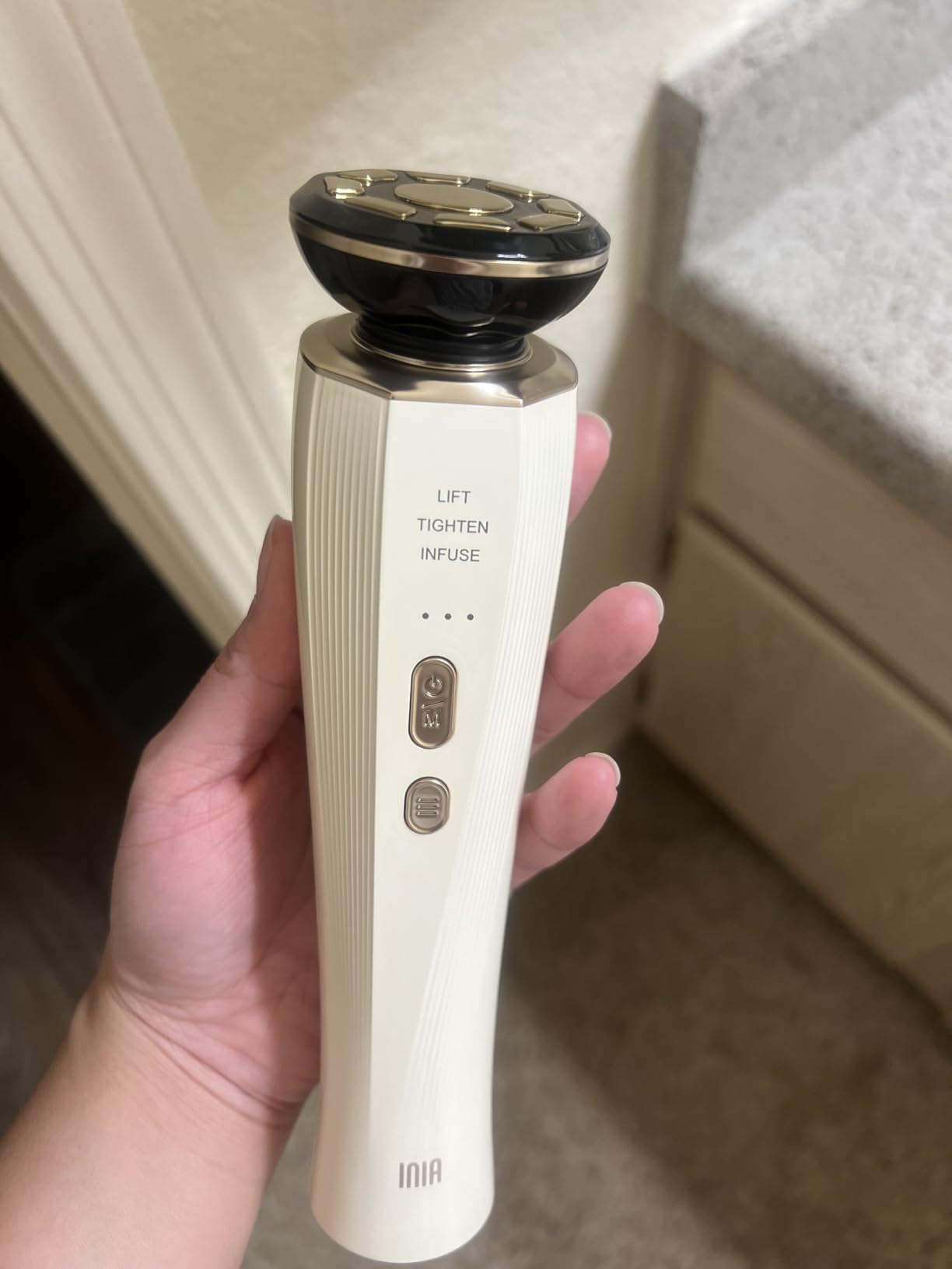 INIA 3-in-1 Red Light Therapy for Face and Neck Beauty Device for Puffiness & Skin Firming Skincare Tool (White) customer photo 1