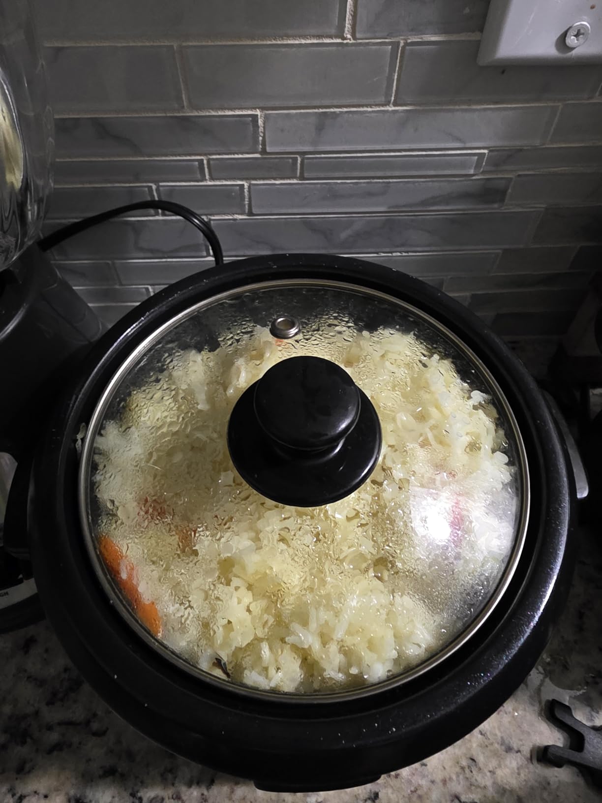 Oster Rice Cooker, 6 Cup Cooked (3 Cup Uncooked), Electric Rice Maker, Compact Size for Family Meals & Sides, Automatic Keep Warm, Nonstick Inner Pot, Black customer photo 2