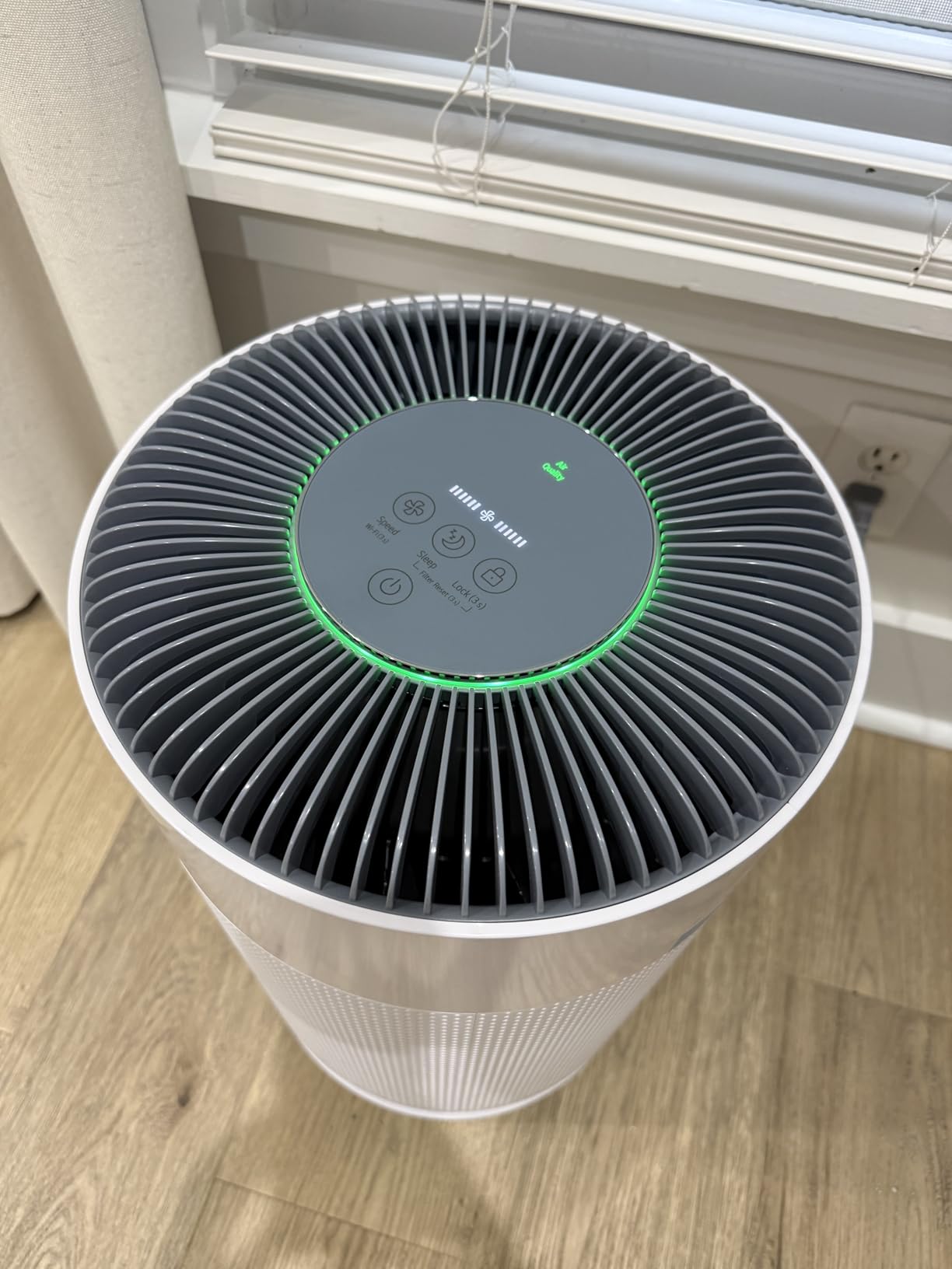 LG PuriCare 360 Air Purifier, Up to 2,059 ft² in 1 Hr, NanoFiber True HEPA Filter, 360° Filtration, WiFi, Air Quality Monitor customer photo 2