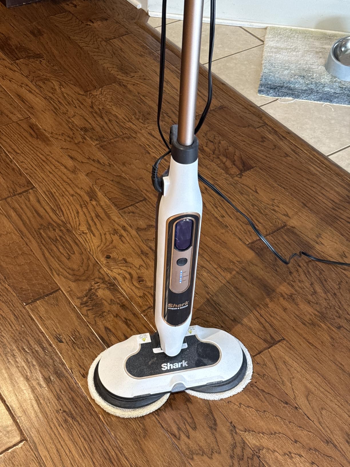 Shark Steam & Scrub with Steam Blaster Technology, White, S8201 | All-in-One Hard Floor Steam Mop with 3 Steam Modes & LED Headlights customer photo 2