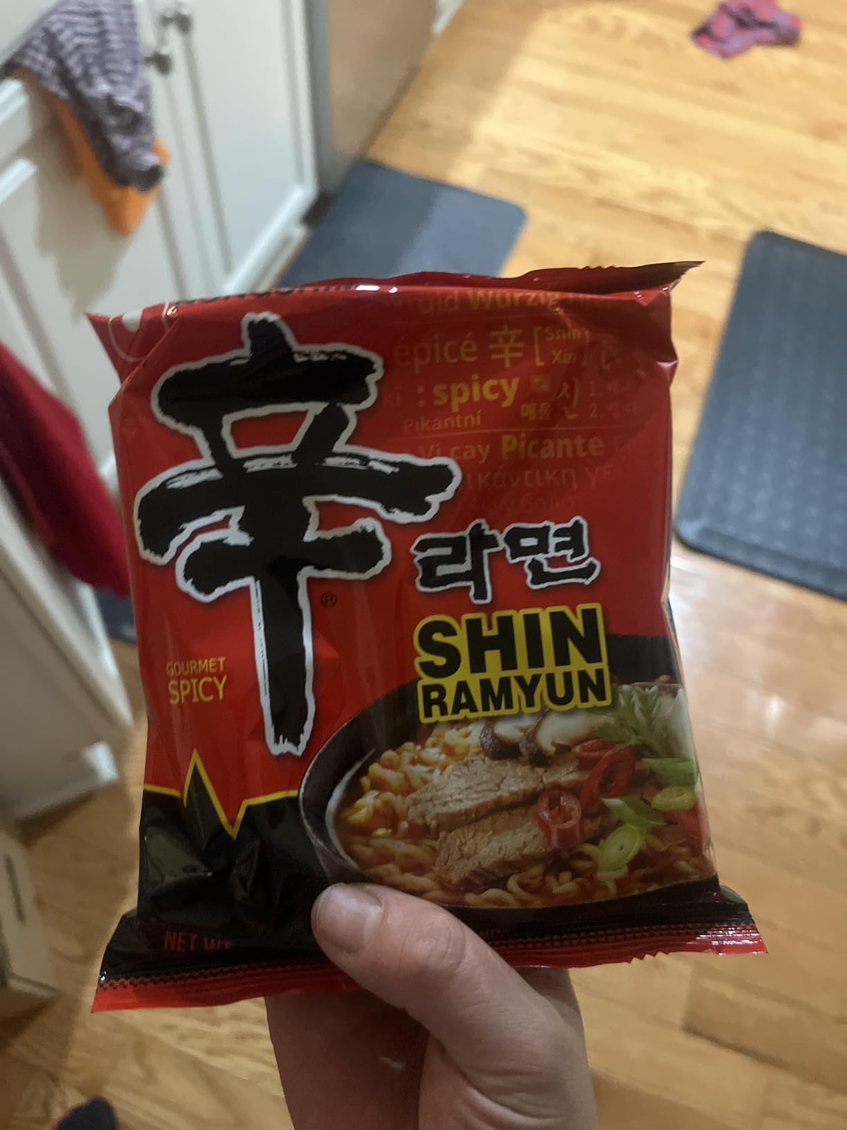 Nongshim Shin Ramyun Noodles, Spicy Korean Signature Instant Ramyun, Rich Beef Flavored Broth, Microwaveable, Korean Instant Noodles, 4.23 oz (Pack of 16), Packaging May Vary customer photo 1