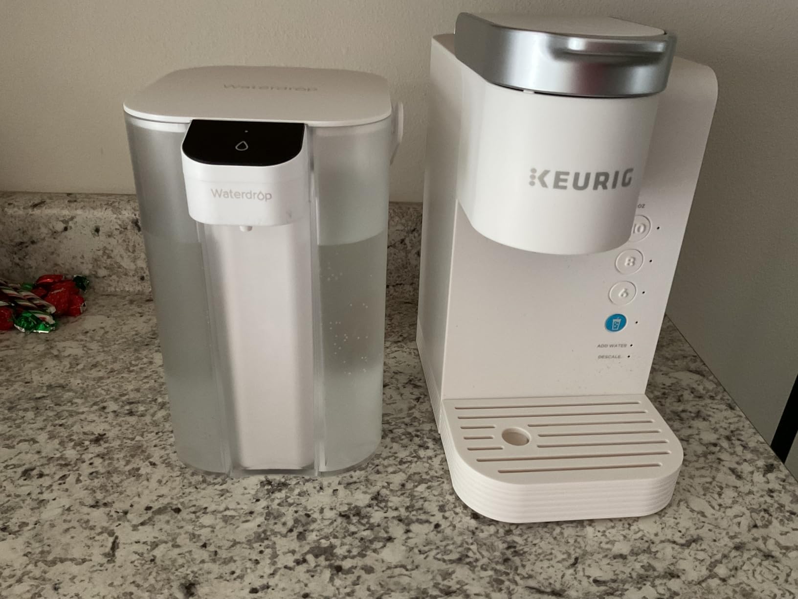 Waterdrop ED01W Electric Water Filter Pitcher, Reduce 99.6% of Lead and 45+ Impurities, 15-Cup 200-Gallon Capacity, Rechargeable Instant Dispenser, NSF/ANSI 42&53&401&372, Does not Lower TDS, White customer photo 1