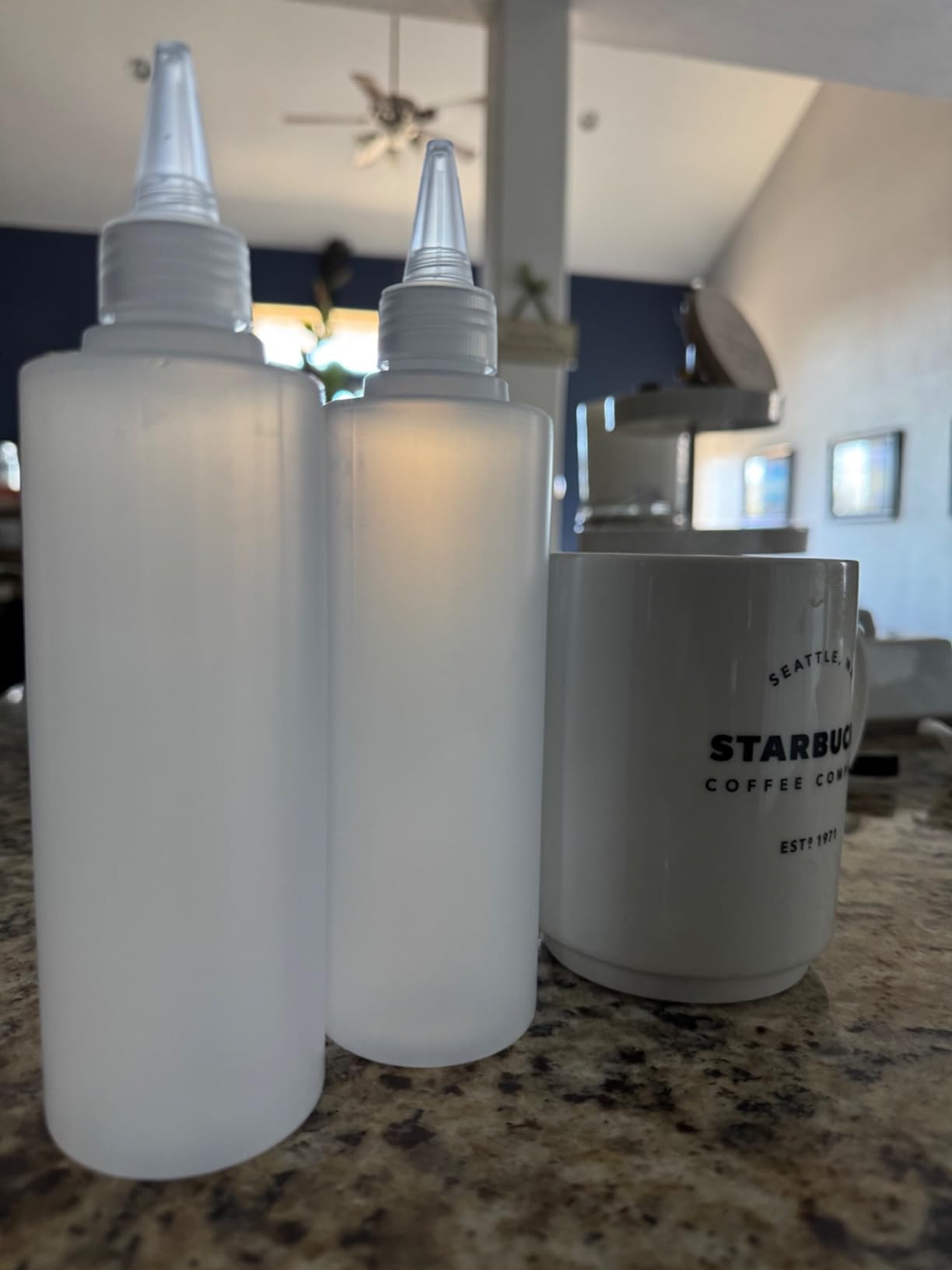 DTDNZKN 2 Pack 10 Oz (300ml) Condiment Squeeze Bottles, Leak Proof Refillable Condiment Container for Kitchen Use | 2 Pack customer photo 2