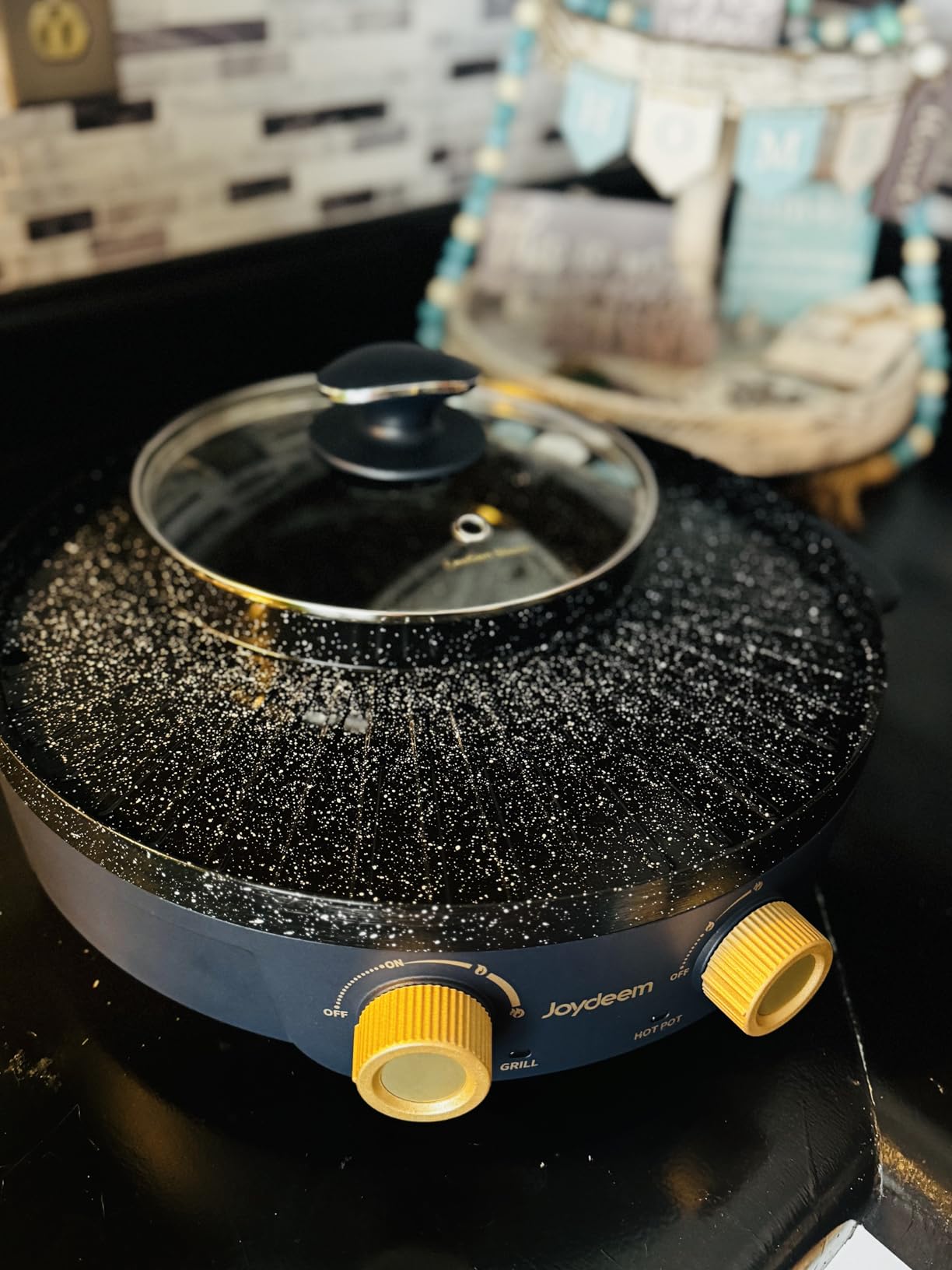 Joydeem Electric Grill with Shabu Shabu Hot Pot, Compact Korean BBQ Hotpot Combo Machine, 2L Hot Pot, JD-SK3407 customer photo 1