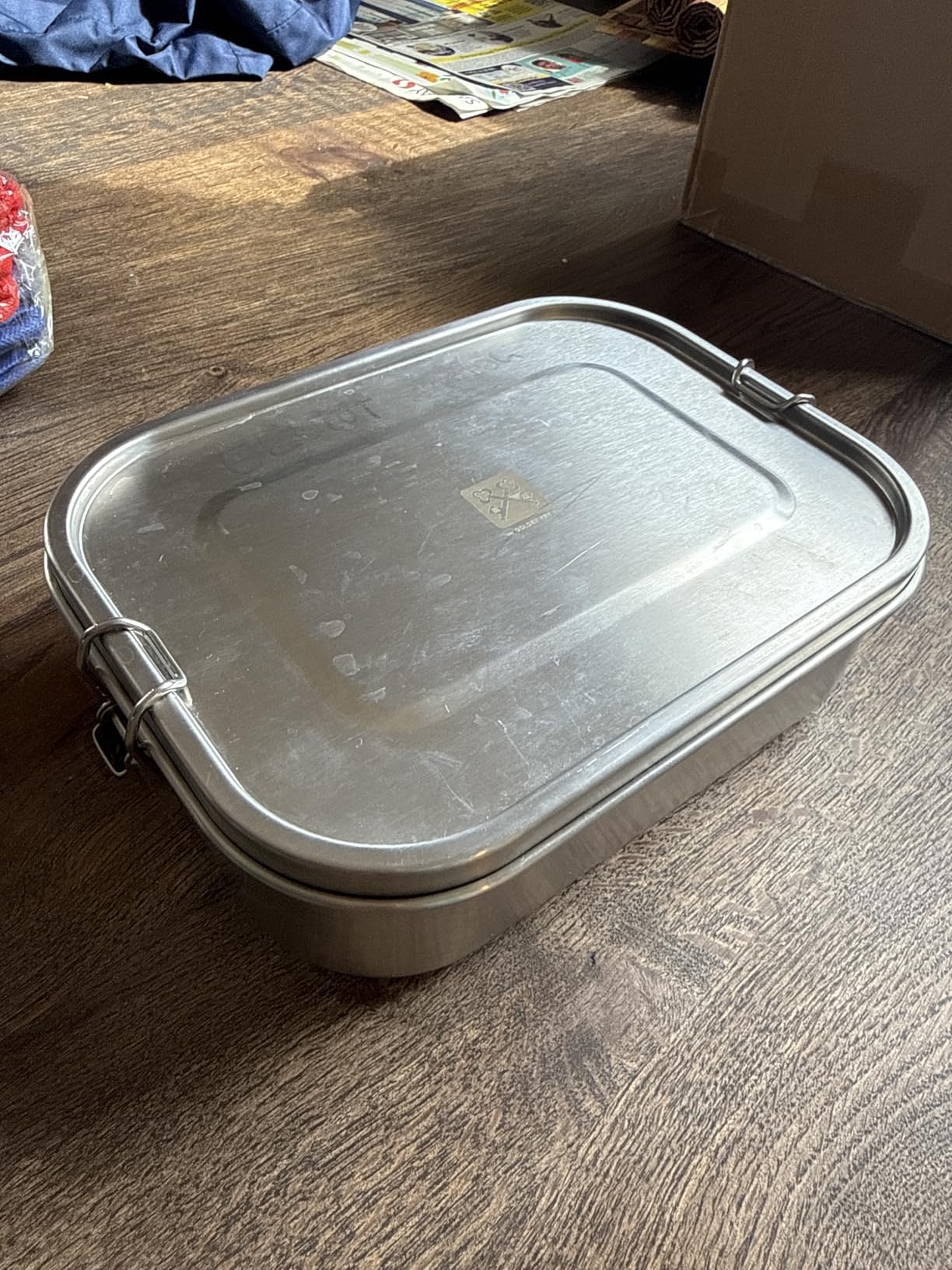 GOLDEN KEY 47QZ Stainless Steel Bento Box with 5 Compartments,1400ml Large & Thickened Metal Lunch Box for Kids or Adults,Eco-friendly Leak-Proof Container with Lockable Clips customer photo 1
