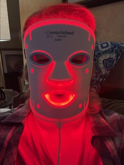 Nourished Bodynskin 7 Colors LED Face and Neck Mask with Near-Infrared - Blue, Red Light Therapy for Face - 912 LEDs - Skincare Tool for Anti-Aging customer photo 1