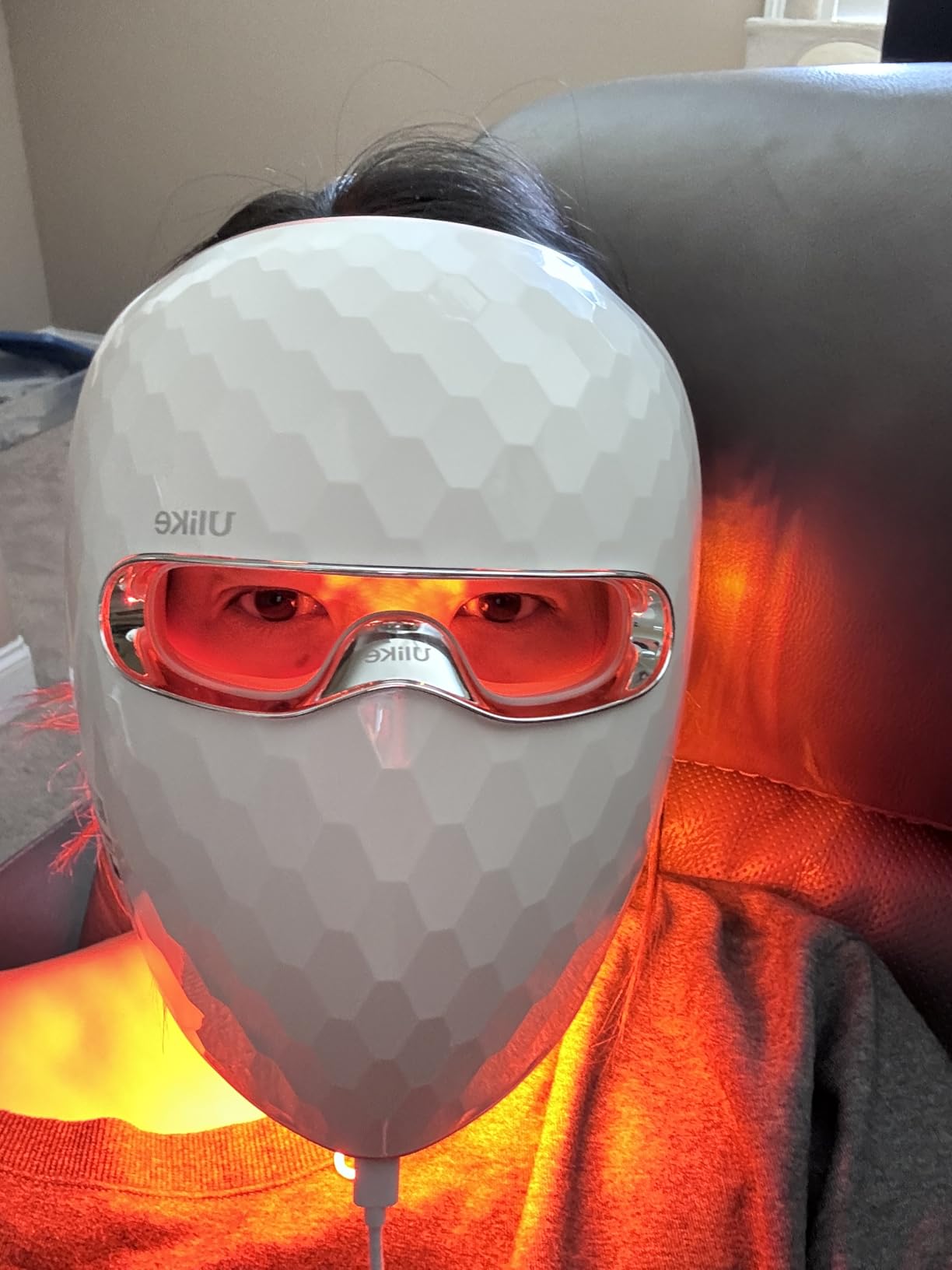 Ulike ReGlow LED Face Mask, Red Light Therapy for Face, Red, Blue, Yellow & Infrared Light Therapy for Acne & Anti-Ageing, Cordless, Remote Control, Eye Protection customer photo 1