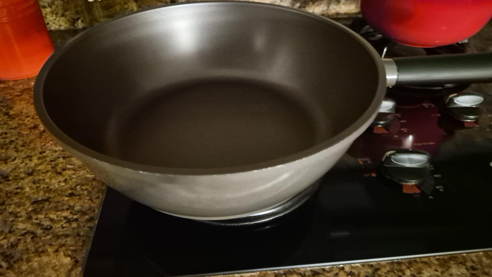 CUCKOO 11 in Kyndell Nonstick Ceramic Wok Pan, Induction Compatible (COP-B2810HGB) customer photo 1