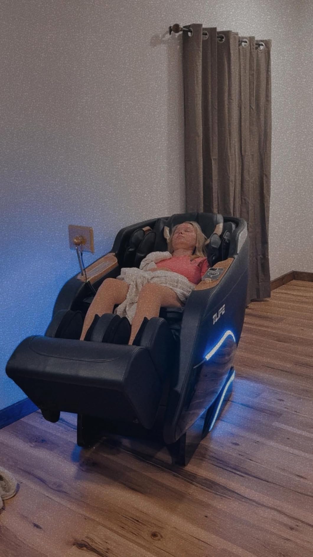TLIFE Massage Chair Full Body, 160°Zero Gravity Recliner with Body Scan, 50