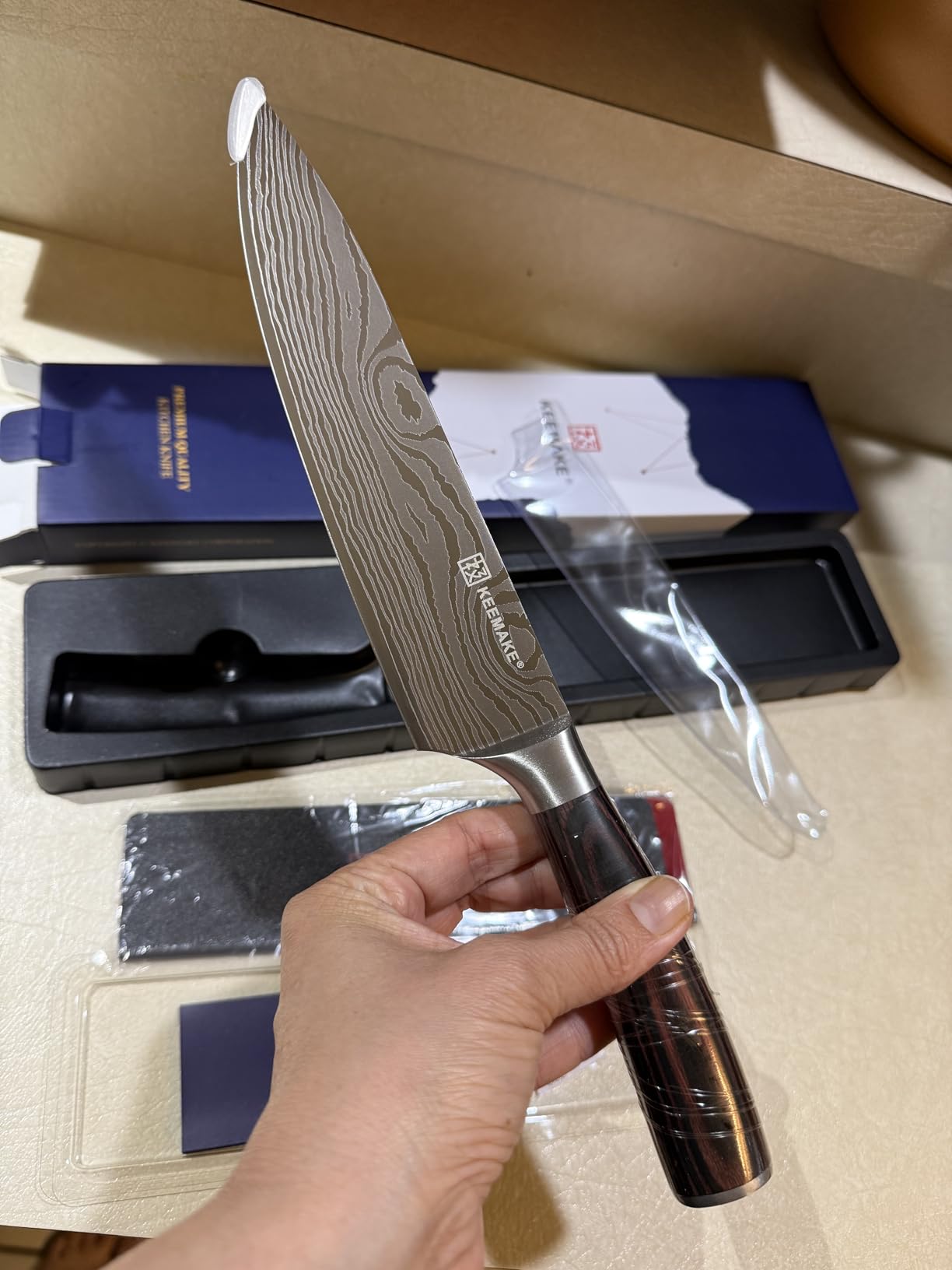 KEEMAKE Chef Knife - 8 Inch High Carbon Stainless Steel Kitchen Knife with Ergonomic Handle customer photo 2