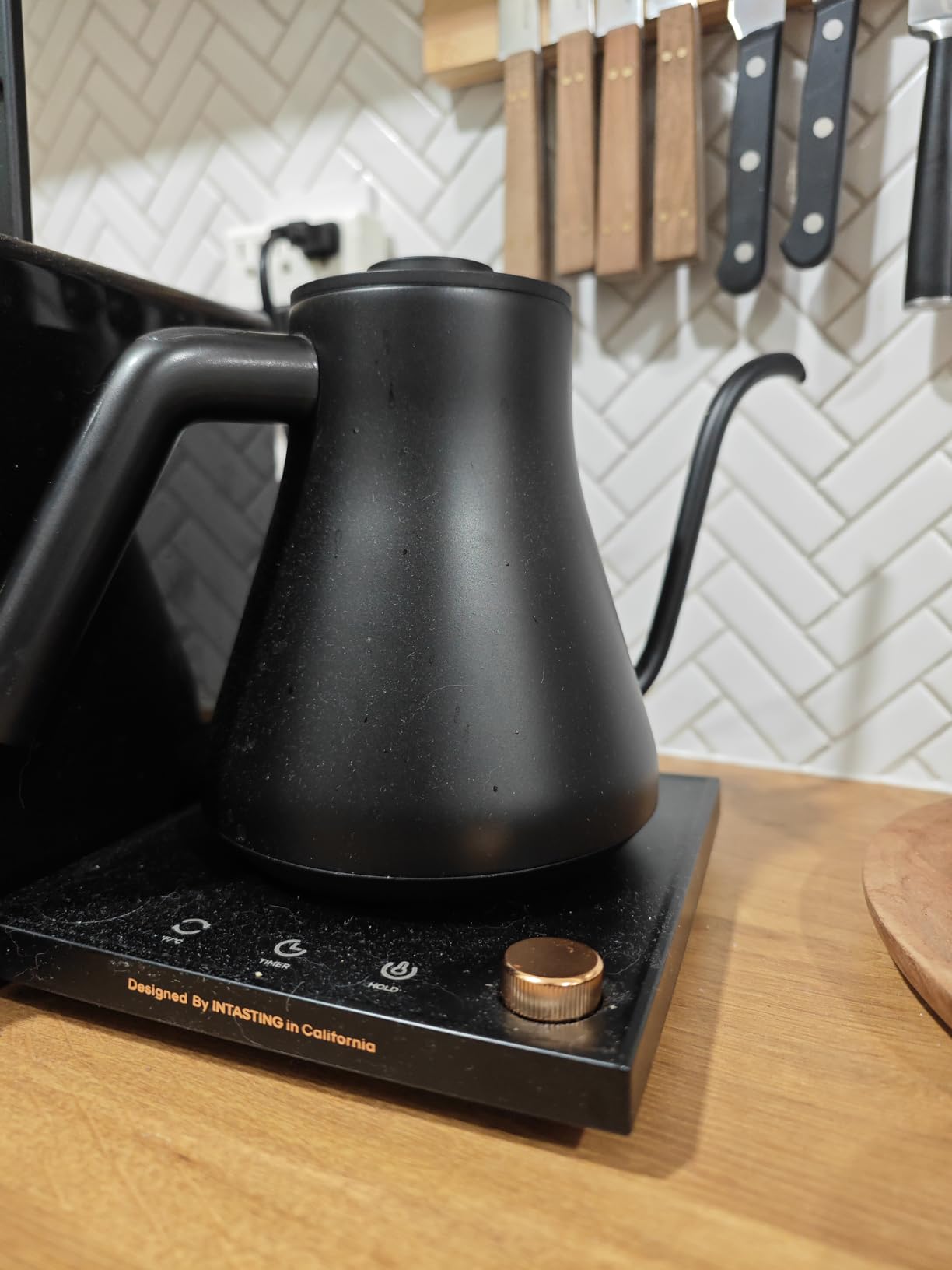 INTASTING Electric Kettles, Gooseneck Electric Kettle, ±1℉ Temperature Control, Stainless Steel Inner, Quick Heating, for Pour Over Coffee, Brew Tea, Boil Hot Water, 1000W 0.9L Black customer photo 2