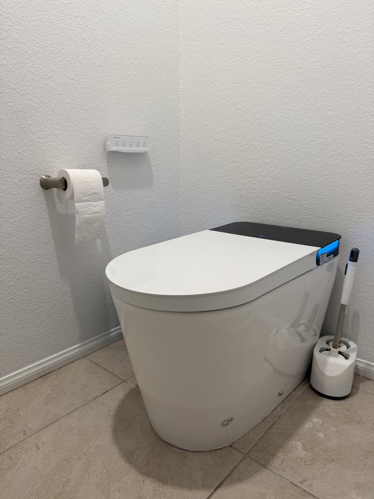 Casta Diva Smart Toilet with Bidet Built in, Auto Open Close, Foot Sensor, 1000 MaP Auto Flushing, ADA Comfort Height, Artistic Lighting, Smart Heated Seat, Foam Dispenser, Tank Built in (CD-U010Max) customer photo 2