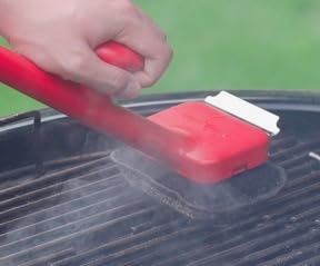 ThermoMaven Bristle-Free BBQ Grill Brush - No Wire Risk Steam Cleaner Removes Burnt Grease Fast - 17 inch Cool-Touch Handle, Scraper & 3 Replaceable Heads for Gas, Charcoal & Cast Iron customer photo 1