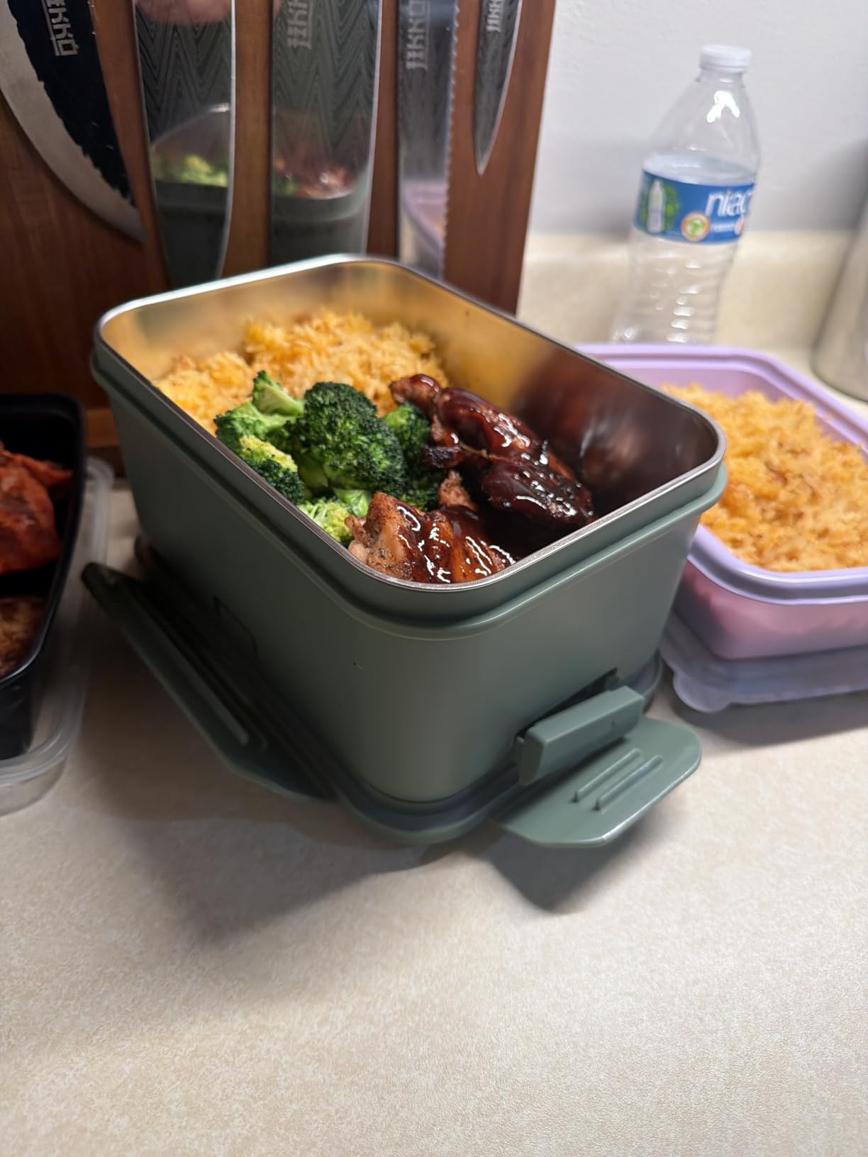 Vabaso Cordless Electric Lunch Box for Adults, App Control Heated Lunch Box with Detachable Battery, 1.2L Self Heating Lunch Box with Timer, Memory & Auto Keep Warm customer photo 1