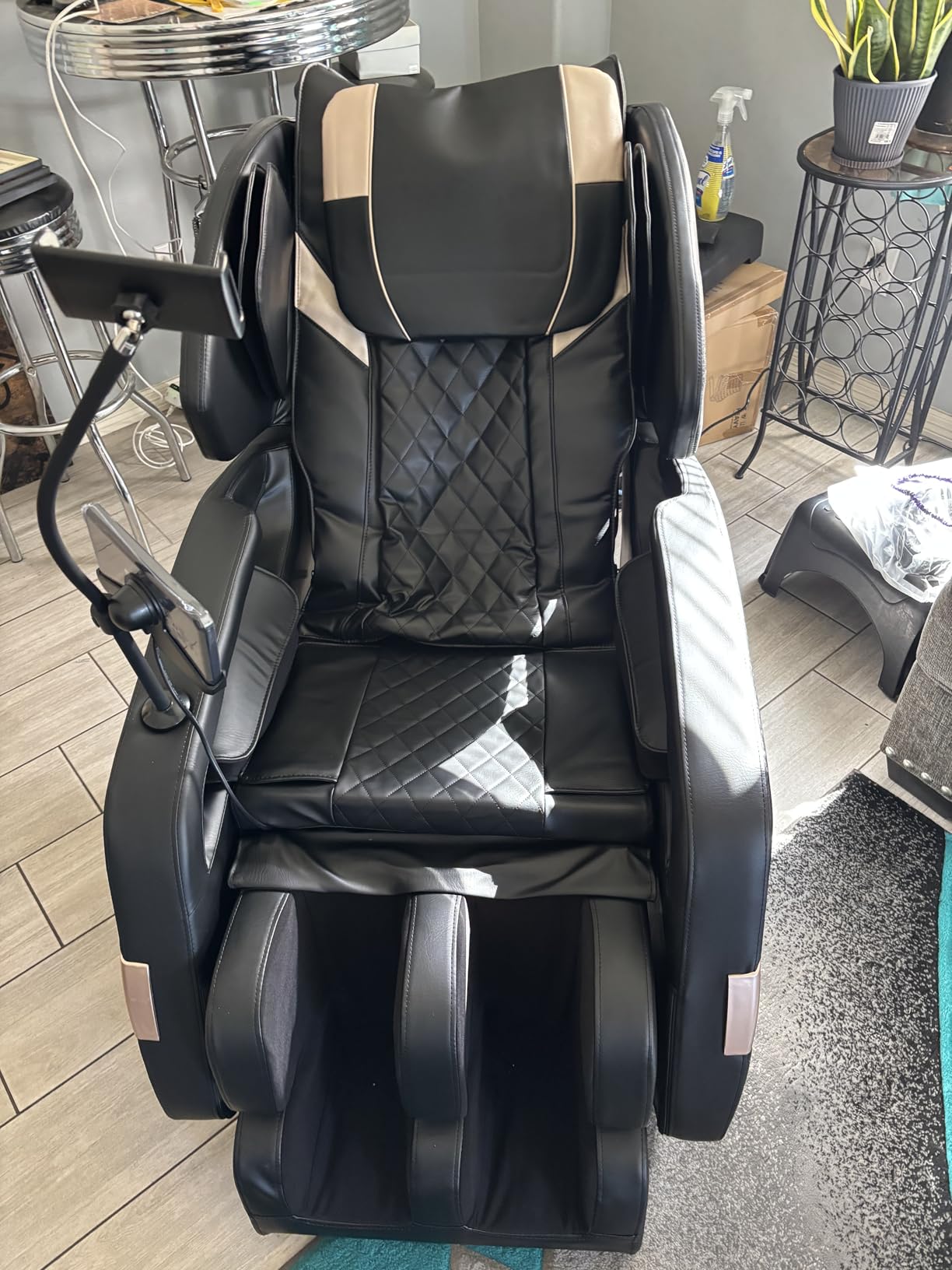 Upgraded Massage Chair Full Body, Zero Gravity Massage Chair Recliner- 10 Fix Points, 2026 Shiatsu Massage Chairs with Heat, Airbags, Foot Massage, 6 Auto Modes, Bluetooth Speaker customer photo 1