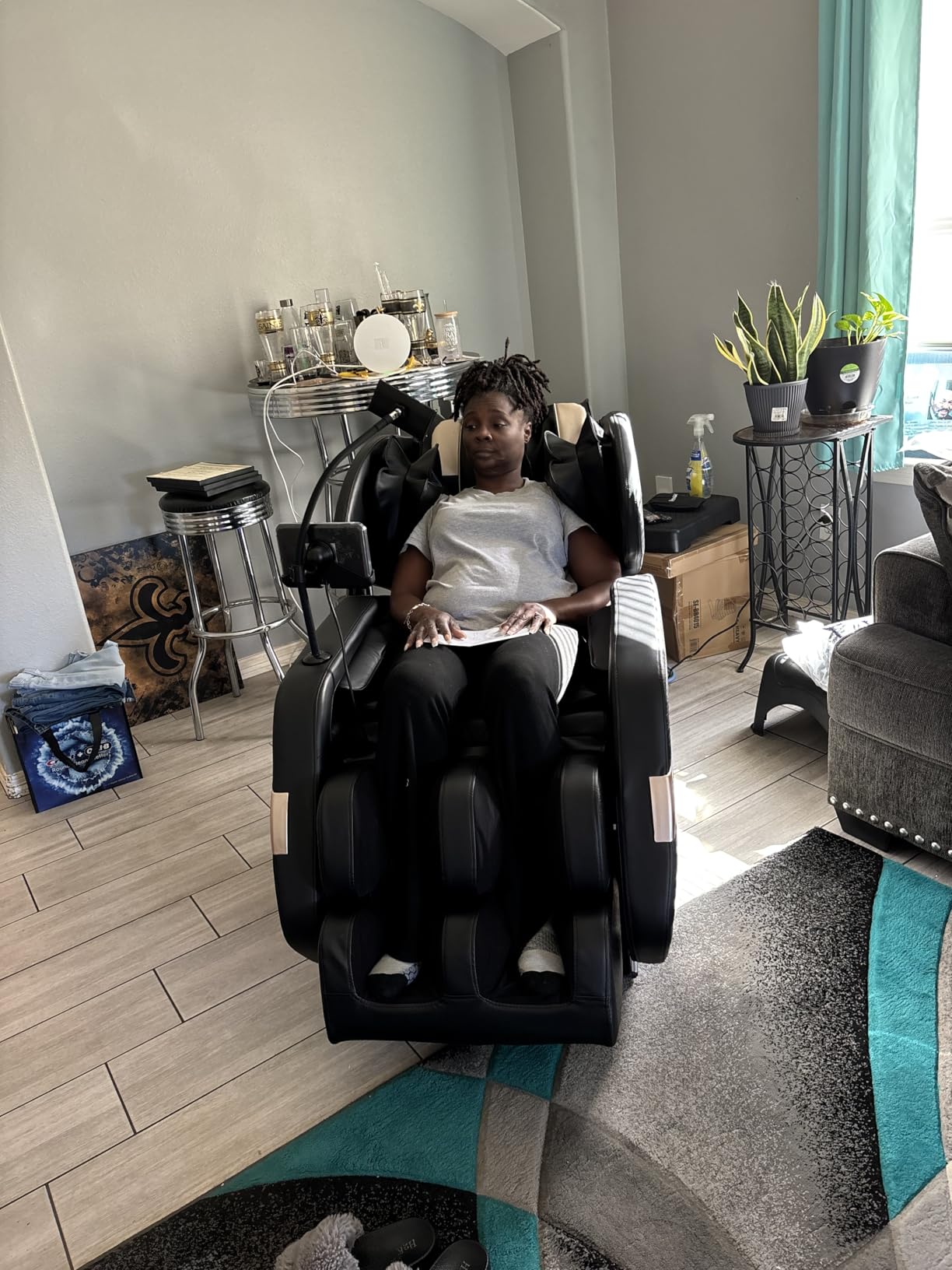 Upgraded Massage Chair Full Body, Zero Gravity Massage Chair Recliner- 10 Fix Points, 2026 Shiatsu Massage Chairs with Heat, Airbags, Foot Massage, 6 Auto Modes, Bluetooth Speaker customer photo 2