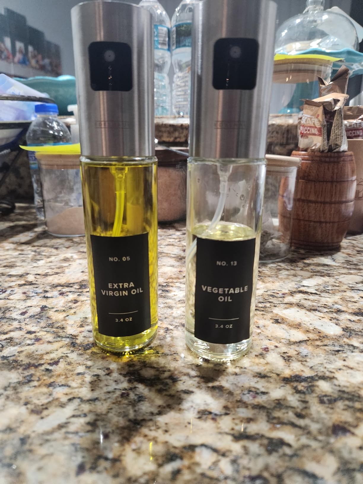 EDELHAUS Oil Sprayer Set of 2 - Oil Spray Bottle Made of Stainless Steel & Glass, for Healthy Cooking, Sprayer for Precise Dosage, for Cooking Oil & Vinegar Including 20 Labels, Funnel customer photo 1