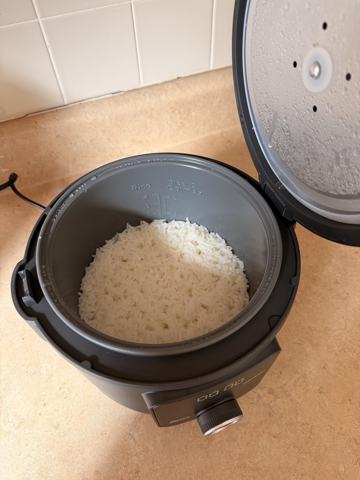 Martha Stewart Rice Cooker, 4 Cup (Uncooked) / 8 Cup (Cooked), Ceramic Non-Stick Removable Pot, Keep Warm, Measure Markings, Steam Basket, Brown & Sushi Rice, Quick Cook, Quinoa, Grains, Oats, Sky Blue customer photo 2