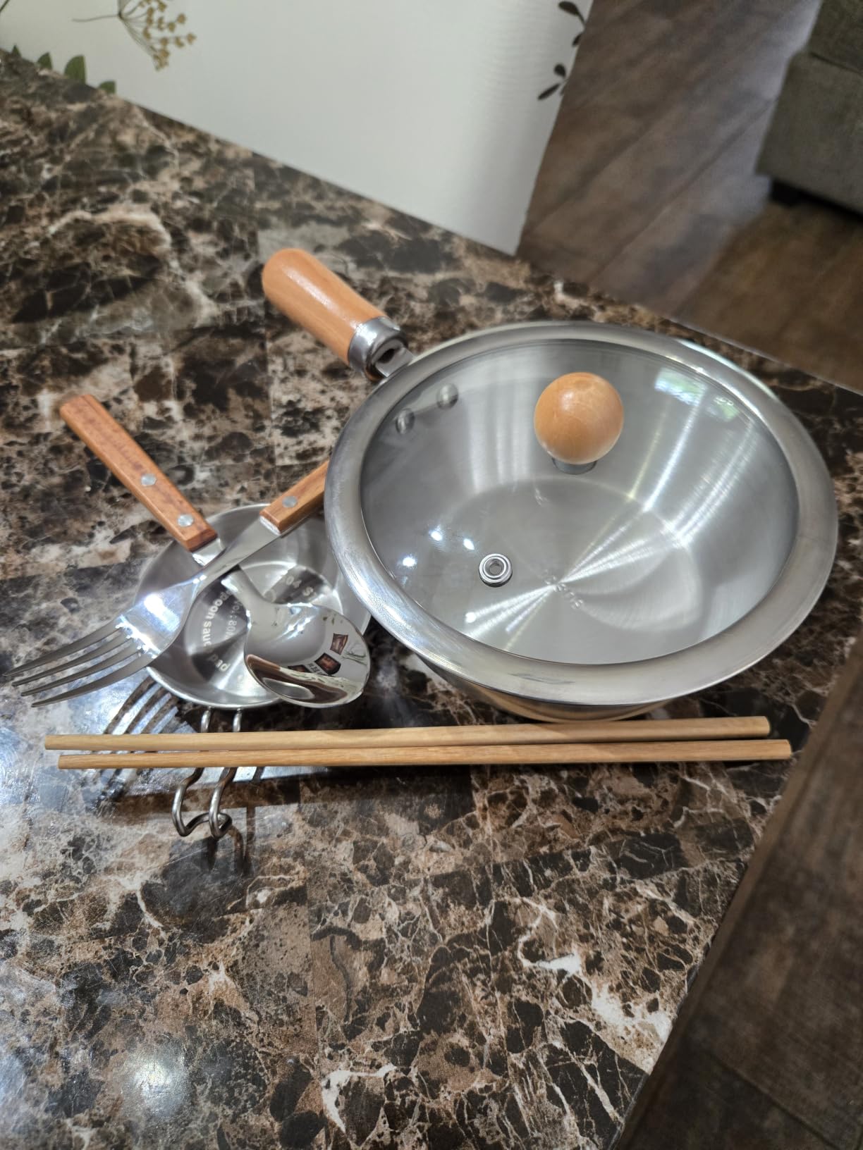 Korean Ramen Pot Set, 18/8 Stainless Steel Ramen Cooking Pot with Glass Lid, Coating-Free One-Person Dining Set, Wooden Handle Bowl, Fork Spoon Chopsticks&Sauce Dish, Safe for Gas Stove customer photo 1