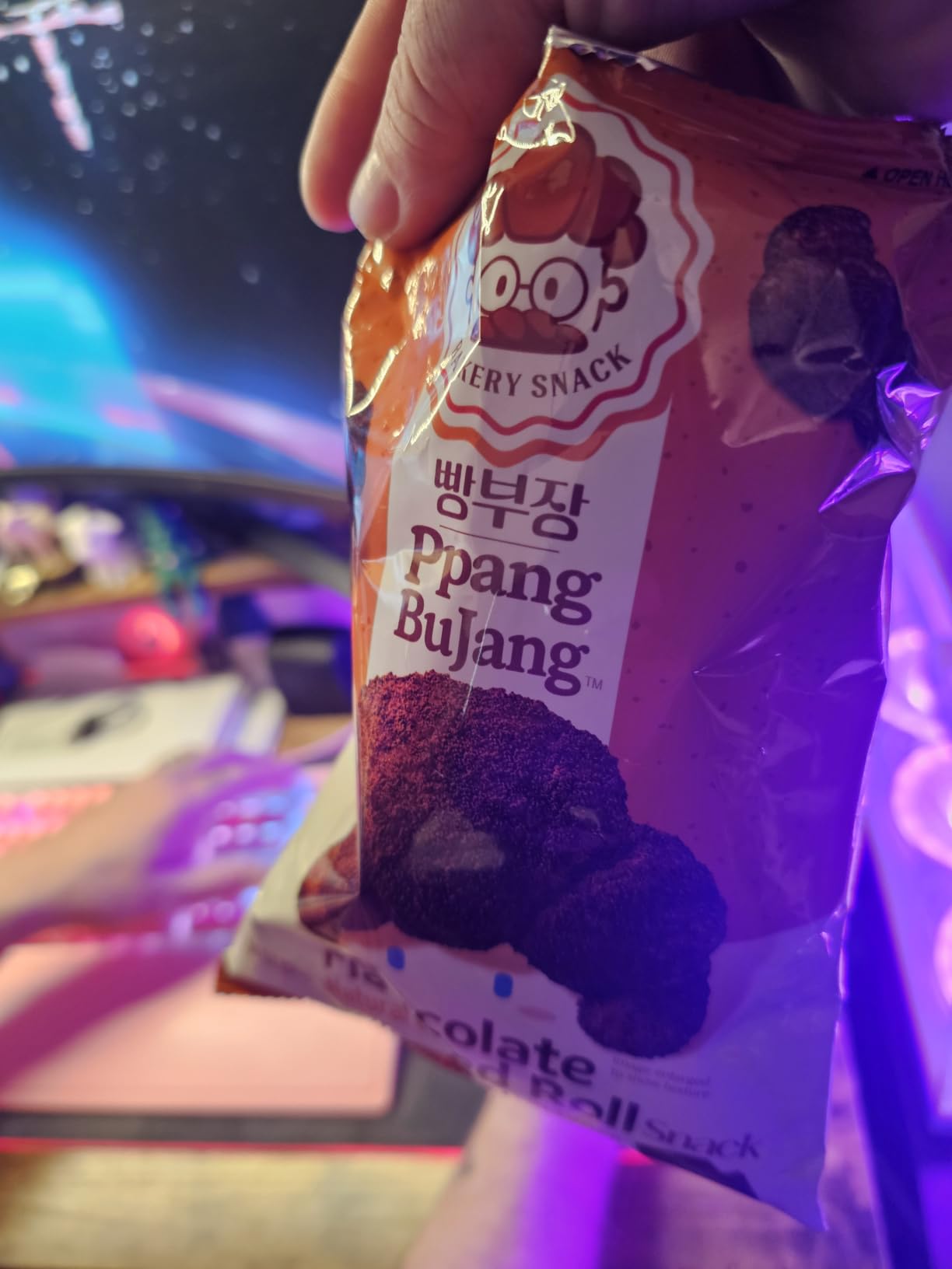 Nongshim Sweet Korean Snack Variety Pack, Asian Snacks Box, 3 Count | Korean bakery-style sweet snack variety with brown rice syrup, chocolate and salted-butter profiles customer photo 2