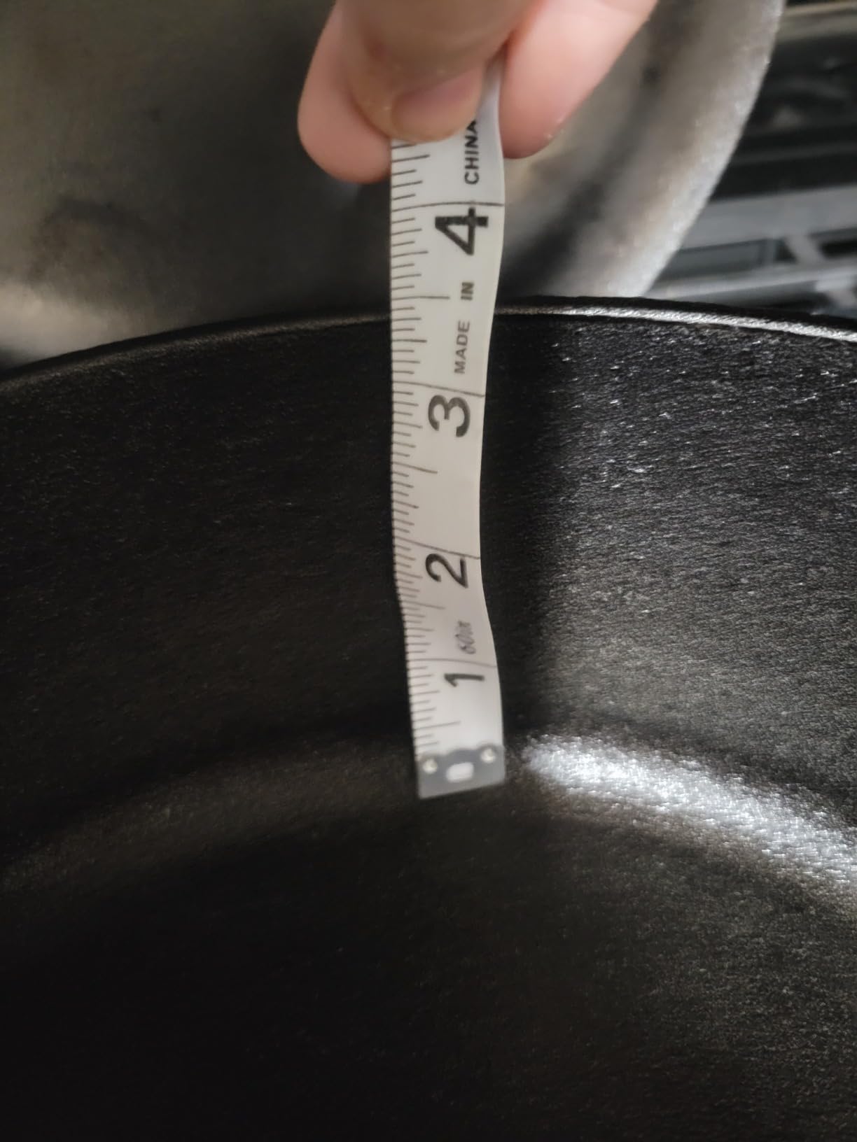 Lodge Pre-Seasoned Cast Iron Covered Deep Skillet, 5 Quart | Heavy-Duty Family Size Frying Pan with Lid for Braising, Sauteing, Grilling & Everyday Cooking, Made in USA customer photo 2