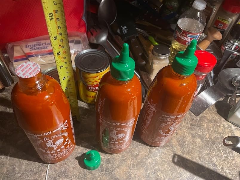 Huy Fong, Sriracha Hot Chili Sauce, 17 Ounce Bottle customer photo 1