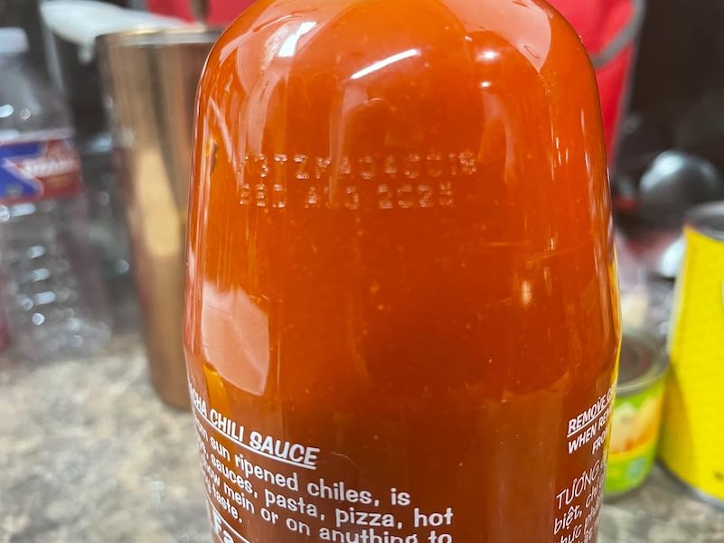 Huy Fong, Sriracha Hot Chili Sauce, 17 Ounce Bottle customer photo 2