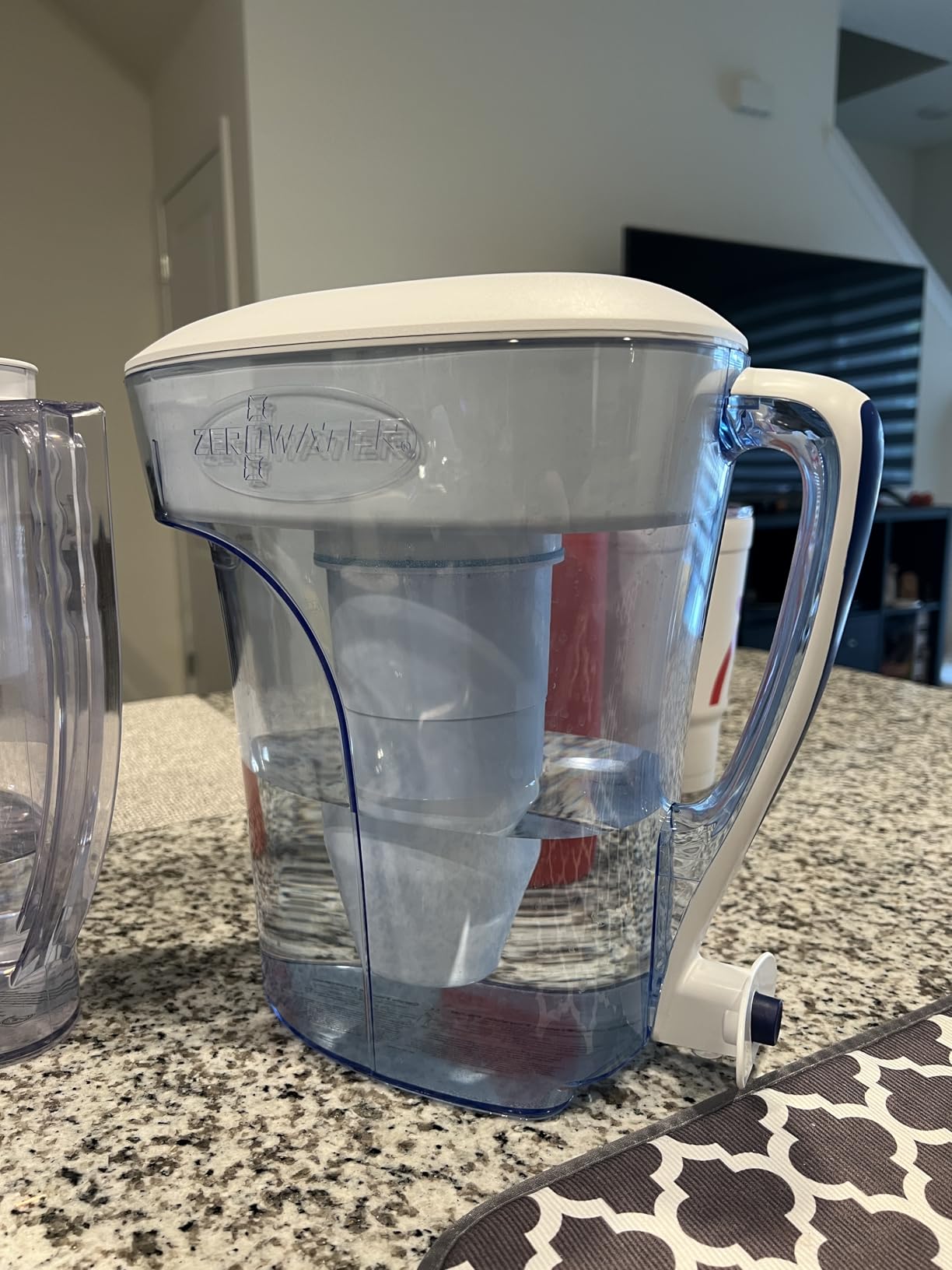 ZeroWater 10-Cup Pitcher Water Filter Removes PFOA/PFAS | IAPMO certified: Lead, PFOA/PFOS, chromium, mercury; 5-stage Advanced Filtration; 0 TDS Water Filter Pitcher customer photo 1