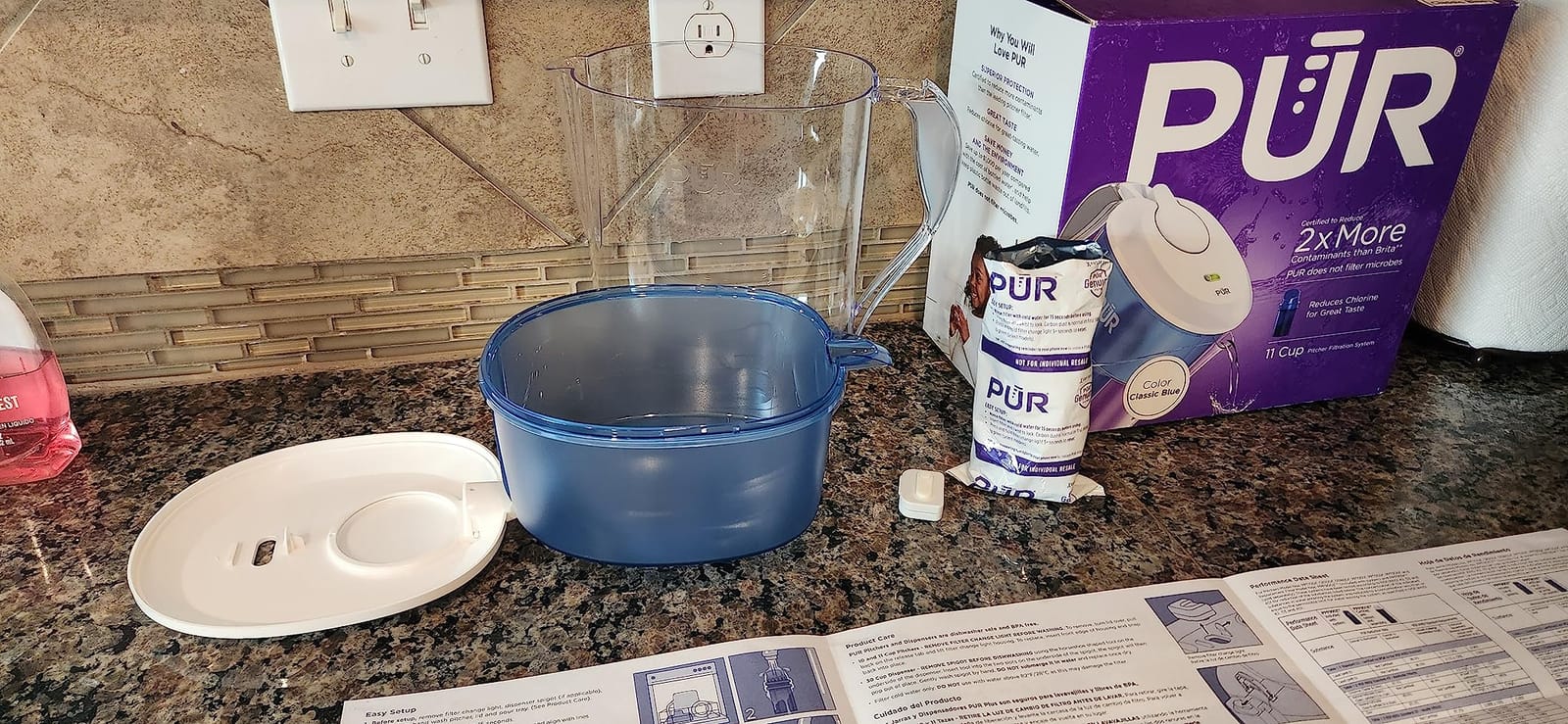 PUR 11-Cup Water Pitcher, Include 1 Genuine PUR Filter, White | Cleaner, Great-Tasting Water, Dishwasher Safe, Powerful Filtration, Filter Change Light Indicator, LockFit Cap Design customer photo 1
