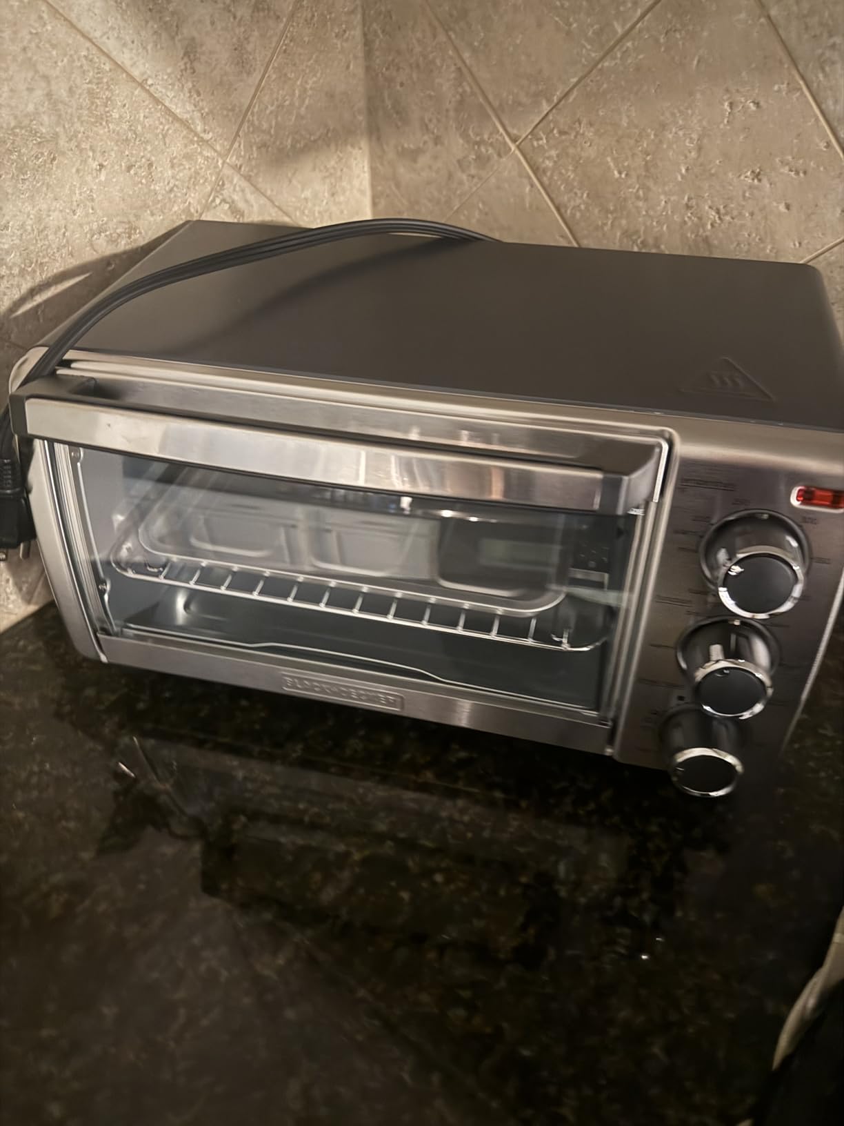 BLACK+DECKER TO1313SBD Toaster Oven, Compact Convection Oven, Silver customer photo 2