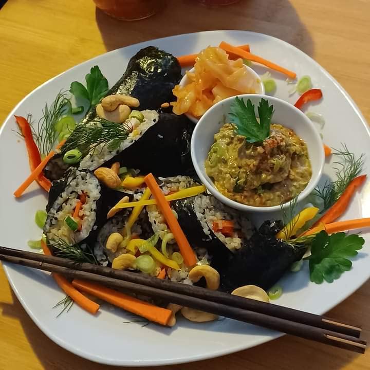 ONE ORGANIC Sushi Nori Premium Roasted Organic Seaweed (50 Full Sheets) customer photo 2