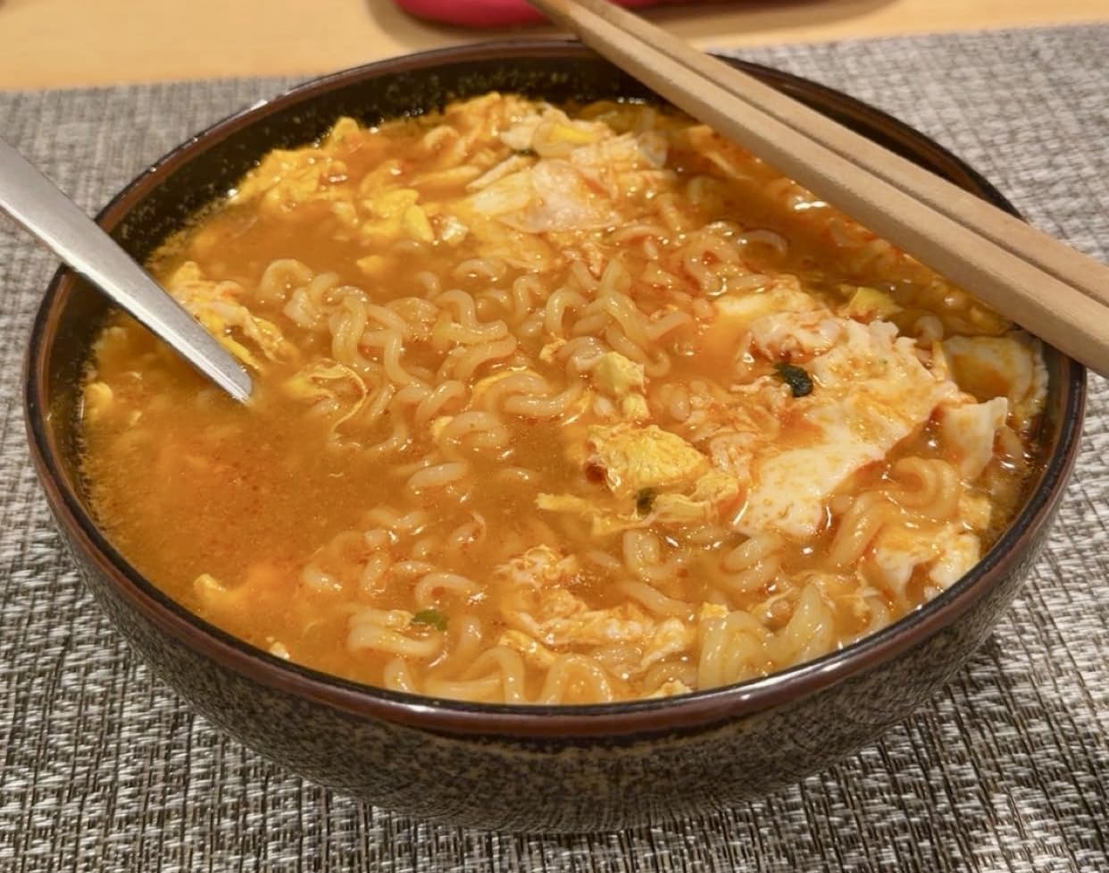 Spicy Sesame Flavor Ramen - Korean Instant Noodle with Egg Block, Spicy Sesame Broth, 4.05 oz (Pack of 5) customer photo 1