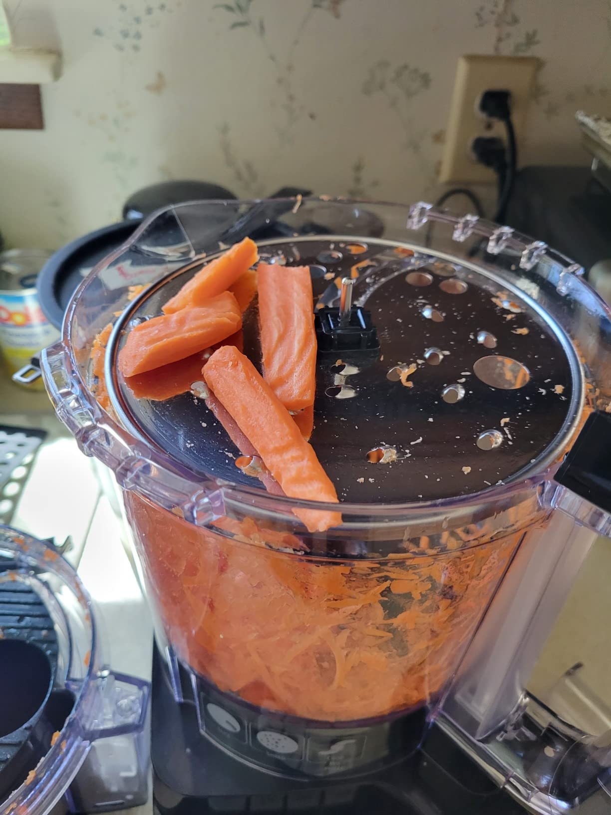 Hamilton Beach 12 Cup Stack & Snap Food Processor and Vegetable Chopper | BPA Free | Stainless Steel Blades | 2-Speed 450 Watt Motor | Easy Stacking Assembly | Black | 70725A customer photo 1