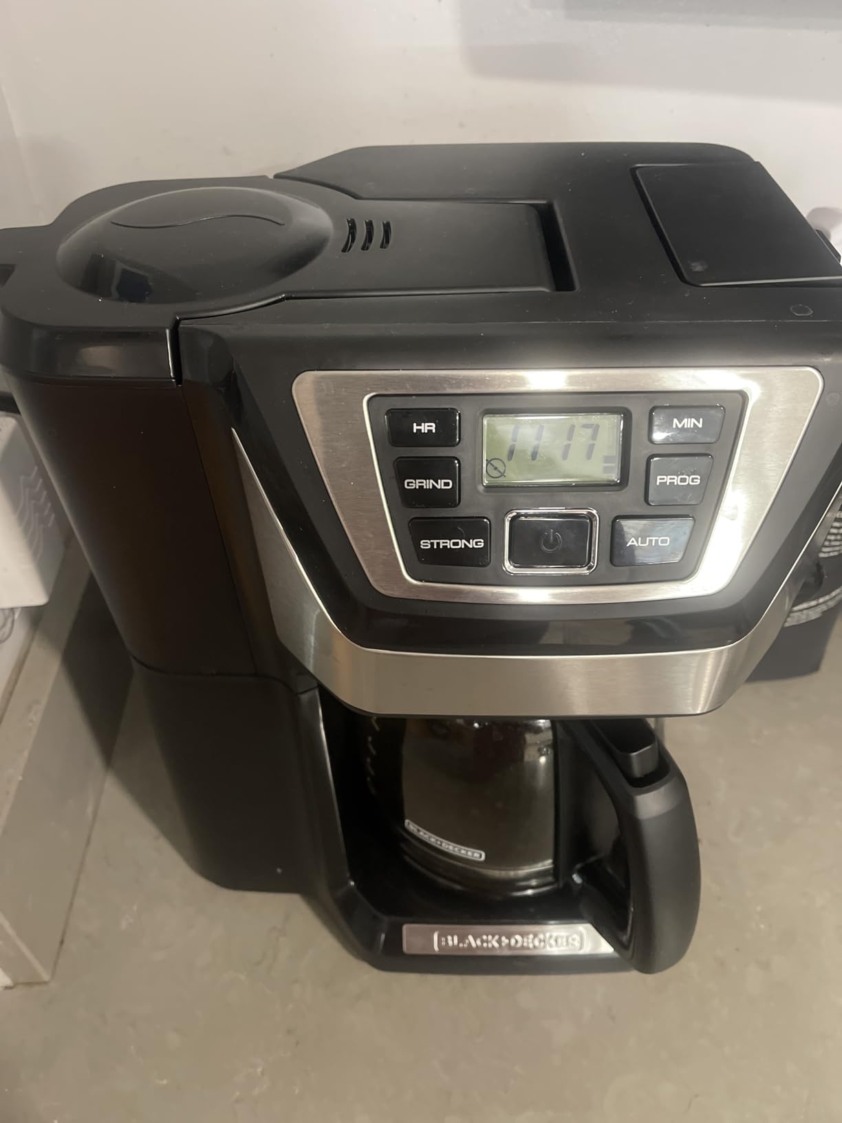 BLACK+DECKER 12-Cup Grind and Brew Coffee Maker | 12-cup grind and brew coffee maker with built-in grinder, programmable timer, and Sneak-A-Cup feature customer photo 1