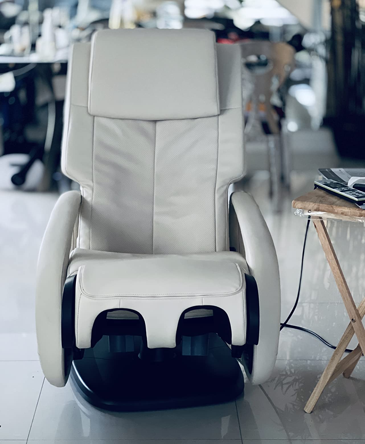 Human Touch WholeBody 7.1 Swivel-Base Full Body Relax and Massage Chair - Perfect for Home Relaxation and Stress Relief | Warm Air Heating | Customizable Massage | Retractable Ottoman | Espresso customer photo 2