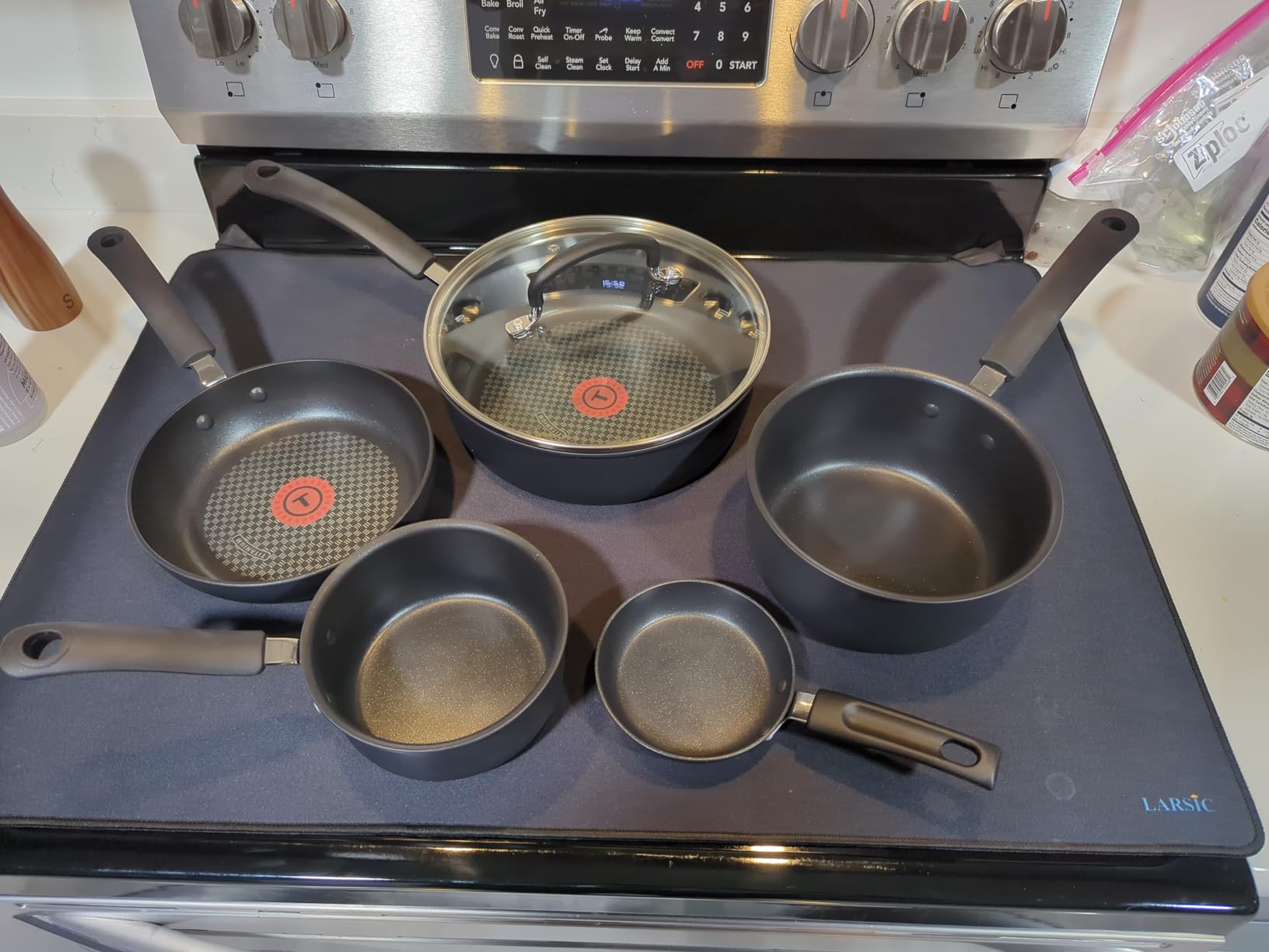 T-Fal Ultimate Hard Anodized Nonstick Pots and Pans Set 17 Piece, Nonstick Cookware Set with Fry Pan, Saucepans, Saute-Pan, Griddle customer photo 2