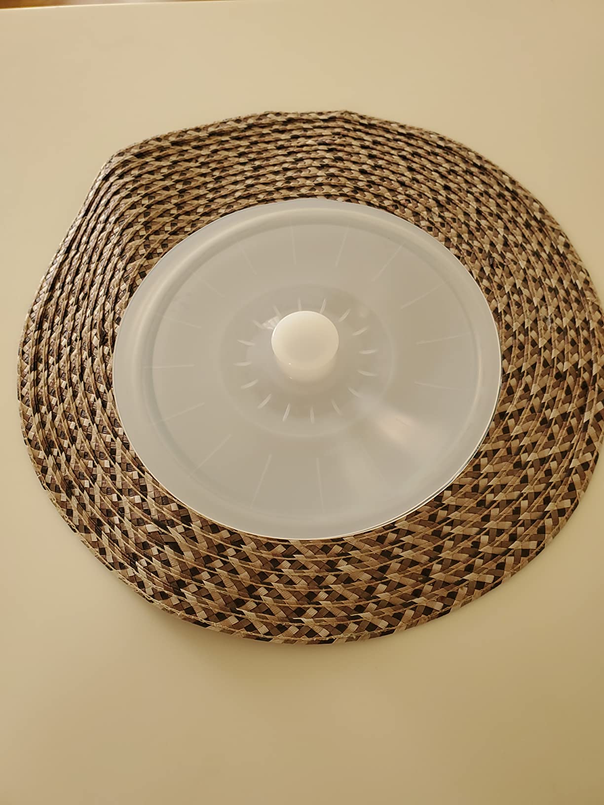 Silicone Bowl Lids White, Set of 5 Reusable Suction Seal Covers for Bowls, Pots, Cups. Food Safe. Natural grip, interlocking handles for easy use and storage. customer photo 2