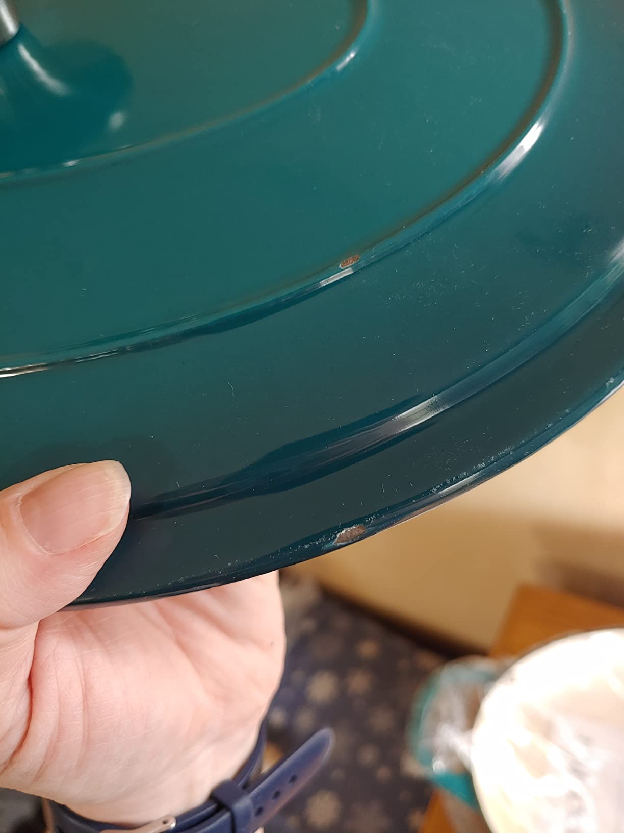 Crock-Pot Artisan Oval Enameled Cast Iron Dutch Oven, 7-Quart, Scarlet Red customer photo 1