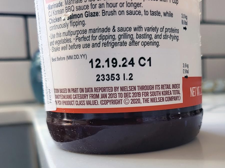 (Hot&Spicy) CJ Korean BBQ Original Sauce Chicken & Pork Marinade 29.6 Ounce (1) customer photo 1