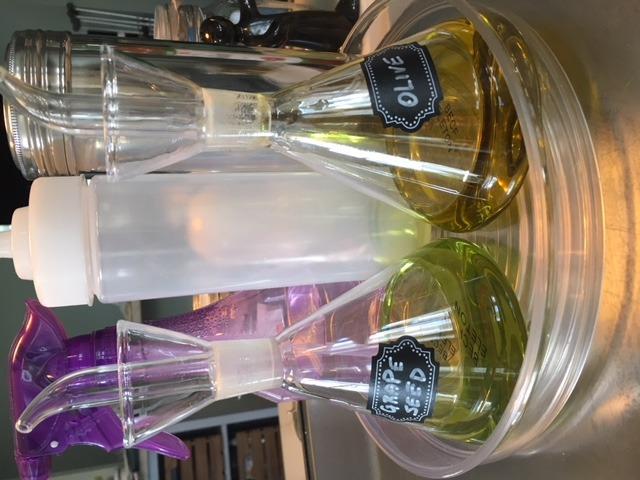 ELETON Conical 8 oz Glass Oil Dispenser - No Drip Olive Oil Cruet with Leak-Proof Spout, Easy-Fill Wide Mouth, Borosilicate Bottle for Kitchen & BBQ customer photo 2