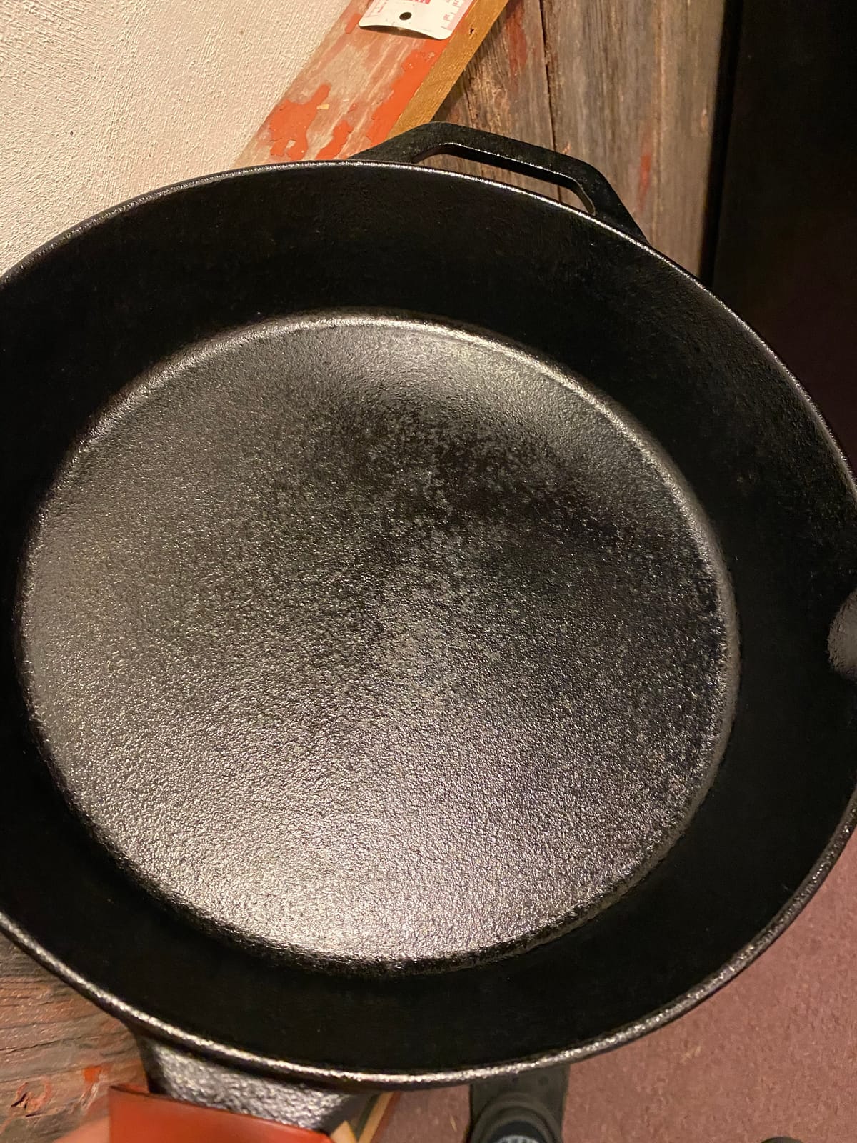 Cuisinel 12-Inch Cast Iron Skillet - Pre-Seasoned Frying Pan with Assist Handle & Silicone Handle Holder - Oven, Stovetop, Grill & Campfire Safe Cookware - PFAS & PFOA-Free customer photo 2