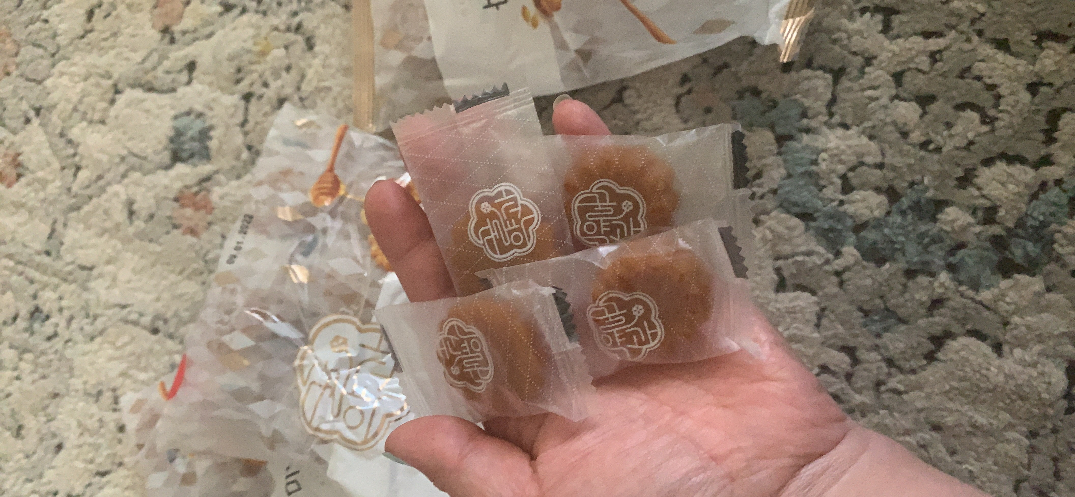Korean Traditional Sweet Mini honey Yak Gwa Cookies 200 g x 3 Pack (total 600g) customer photo 2