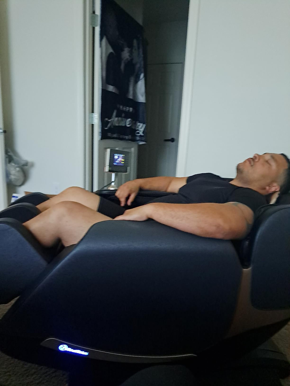 Real Relax 2022 Updated Massage Chair, Full Body Zero Gravity Shiatsu Robots Hands SL Track Massage Recliner with Bodyscan Bluetooth Heat, Favor-05 customer photo 1