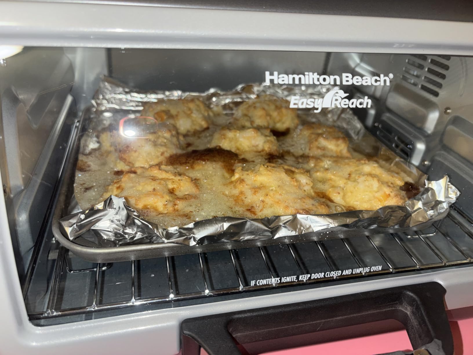 Hamilton Beach Easy Reach 6 Slice Countertop Convection Toaster Oven | Roll-Top Door For Easy Access | Bake, Broil & Toast Functions | 150 to 450ºF Adjustable Temp | Auto Shutoff | Silver customer photo 2