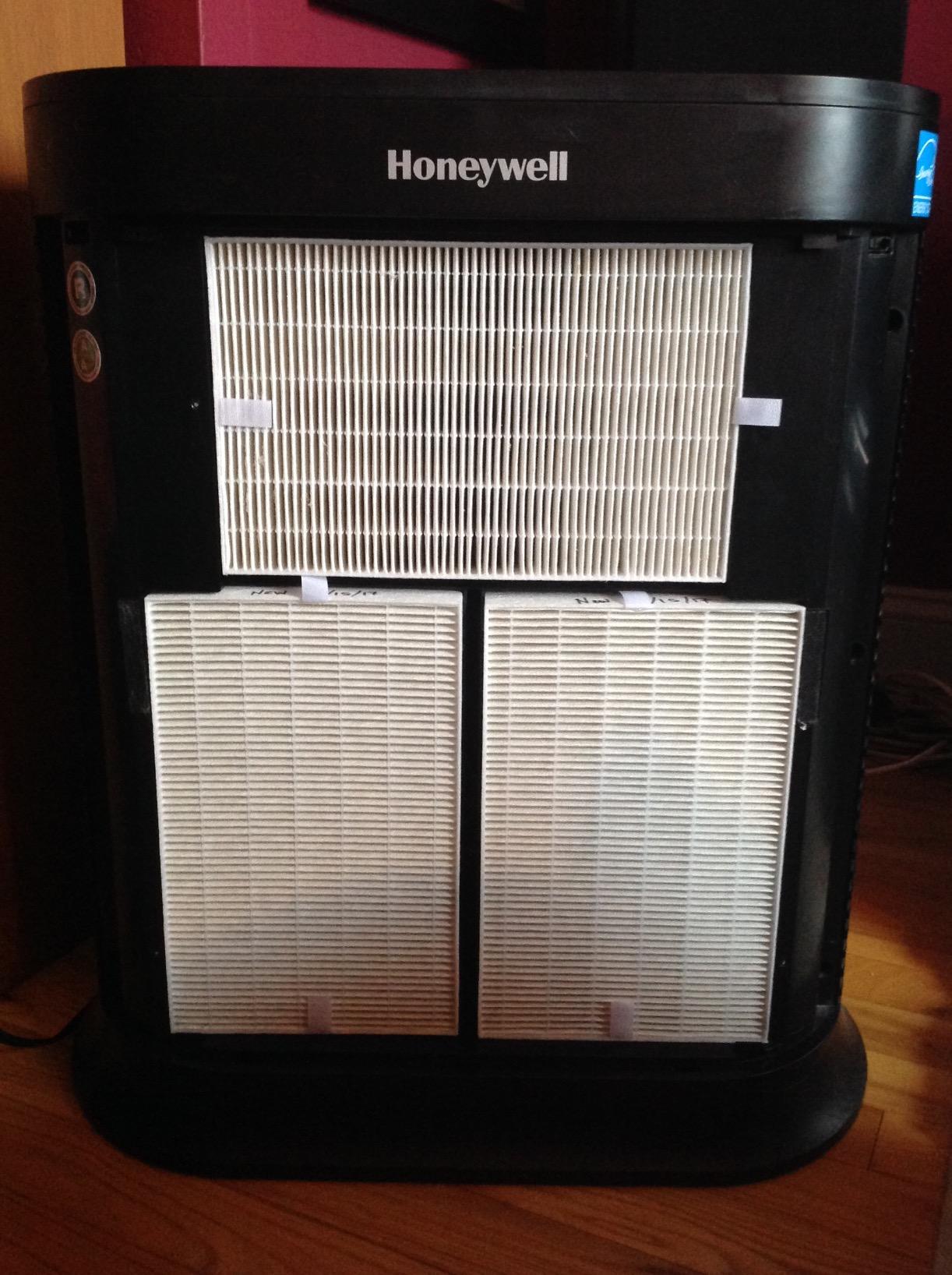 Honeywell AllergenPlus HEPA Air Purifier for Home, 2250 Ft² Rooms in 1 hour, Reduces Allergens, Dust, Pollen, Smoke, Pet Dander, Odors, White, HPA304 customer photo 2