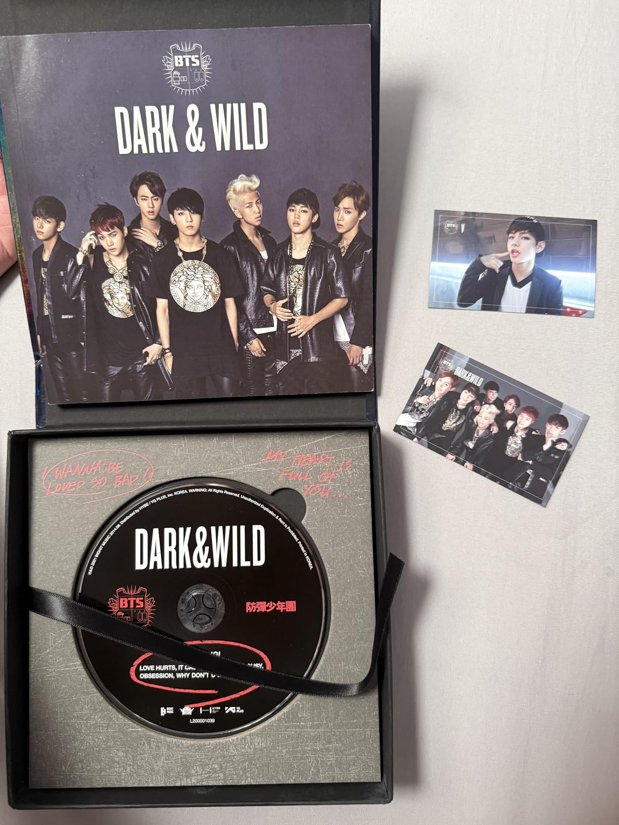 BTS 1st Album [DARK & WILD] CD + PhotoCard + PhotoBook + Message Photocards Set K-POP Sealed BANGTAN customer photo 2