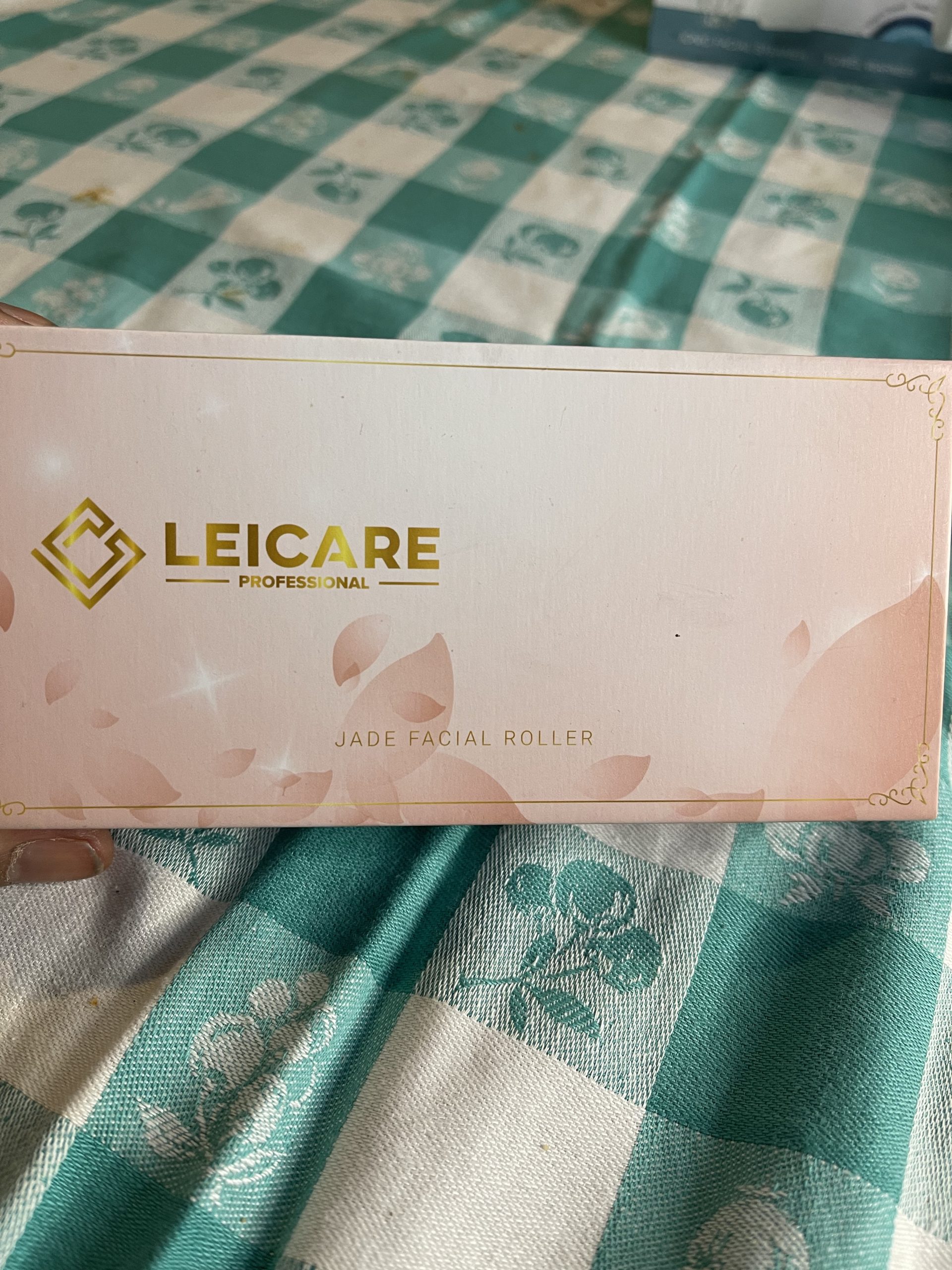 Jade Roller for Face - Rose Quartz Face Roller Skin Care - Stone Facial Roller, Face Massager for Women, Relieve Stress, Remove Wrinkles Eye Puffiness customer photo 2