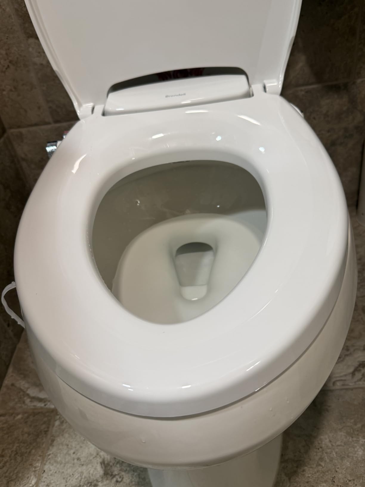 Brondell Bidet Toilet Seat, Non-Electric Swash Ecoseat, Fits Elongated Toilets, White - Dual Temperature, Dual Nozzle System - Bidet with Easy Installation customer photo 1