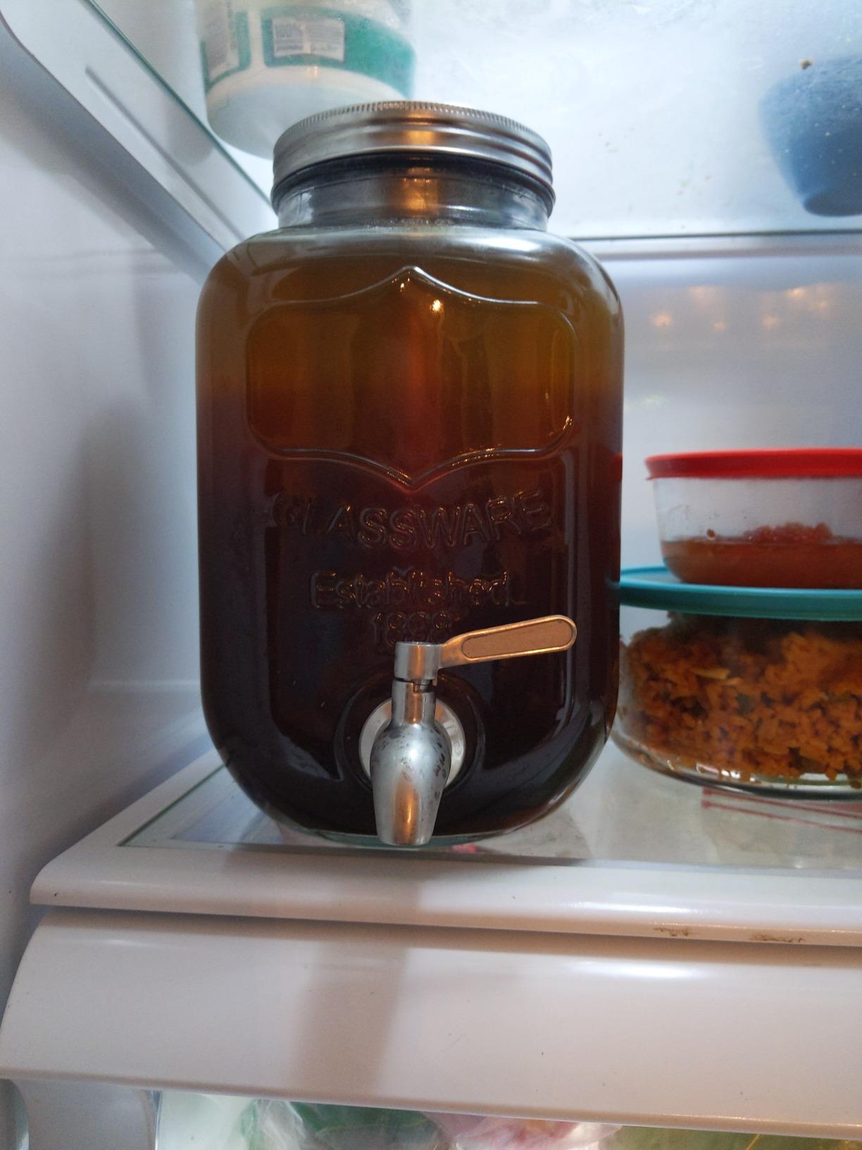 Zulay 1 Gallon/128oz Cold Brew Maker - Thick Glass Cold Brew Pitcher with Stainless Steel Filter, Lid & Spout customer photo 2
